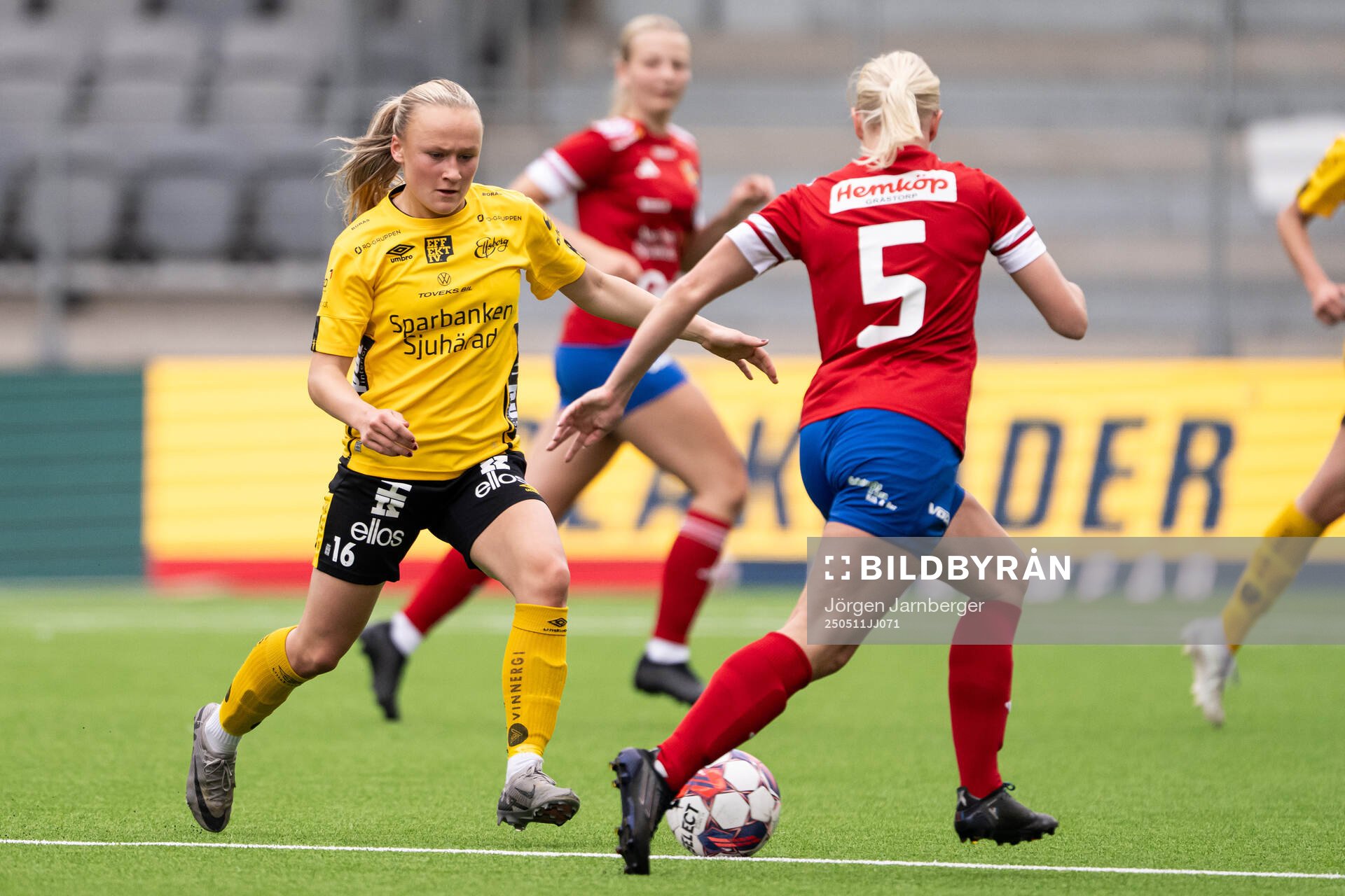 Elfsborgs Tilde Parkhagen under fotbollsmatchen i Div 3, Västra, Dam mellan Elfsborg och Gautiod den 11 maj 2025 i Borås. 