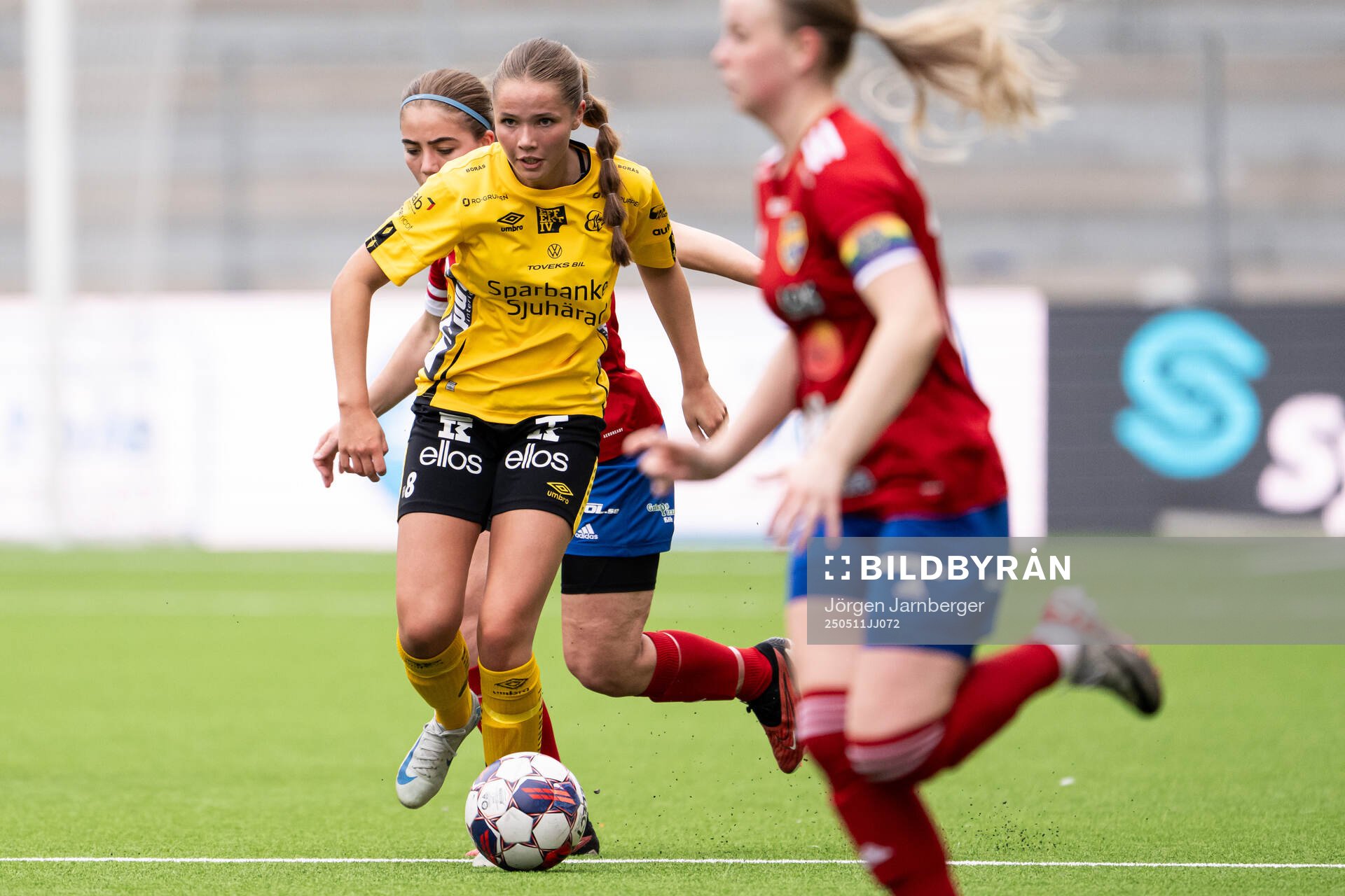 Elfsborgs Stella Holmén under fotbollsmatchen i Div 3, Västra, Dam mellan Elfsborg och Gautiod den 11 maj 2025 i Borås. 
