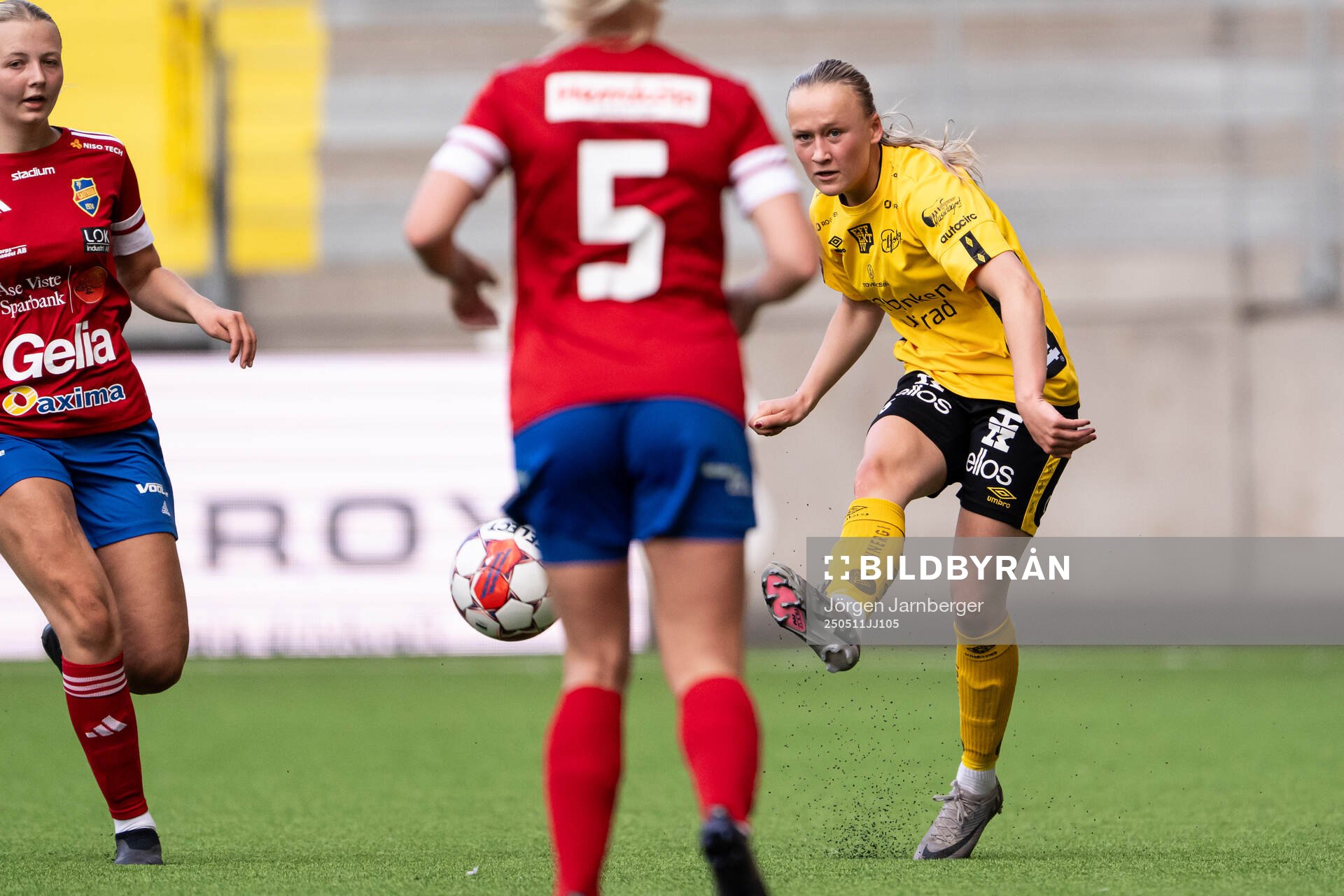 Elfsborgs Tilde Parkhagen under fotbollsmatchen i Div 3, Västra, Dam mellan Elfsborg och Gautiod den 11 maj 2025 i Borås. 