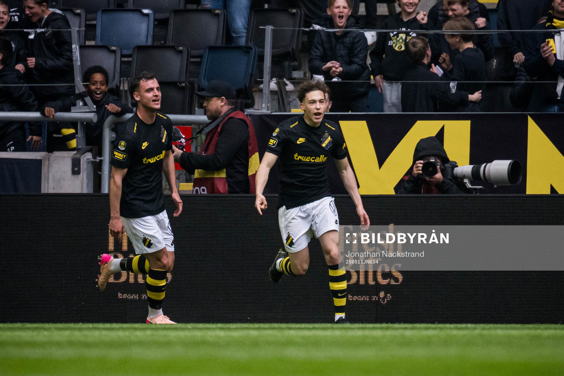 AIKs Victor Goncalves Andersson jublar