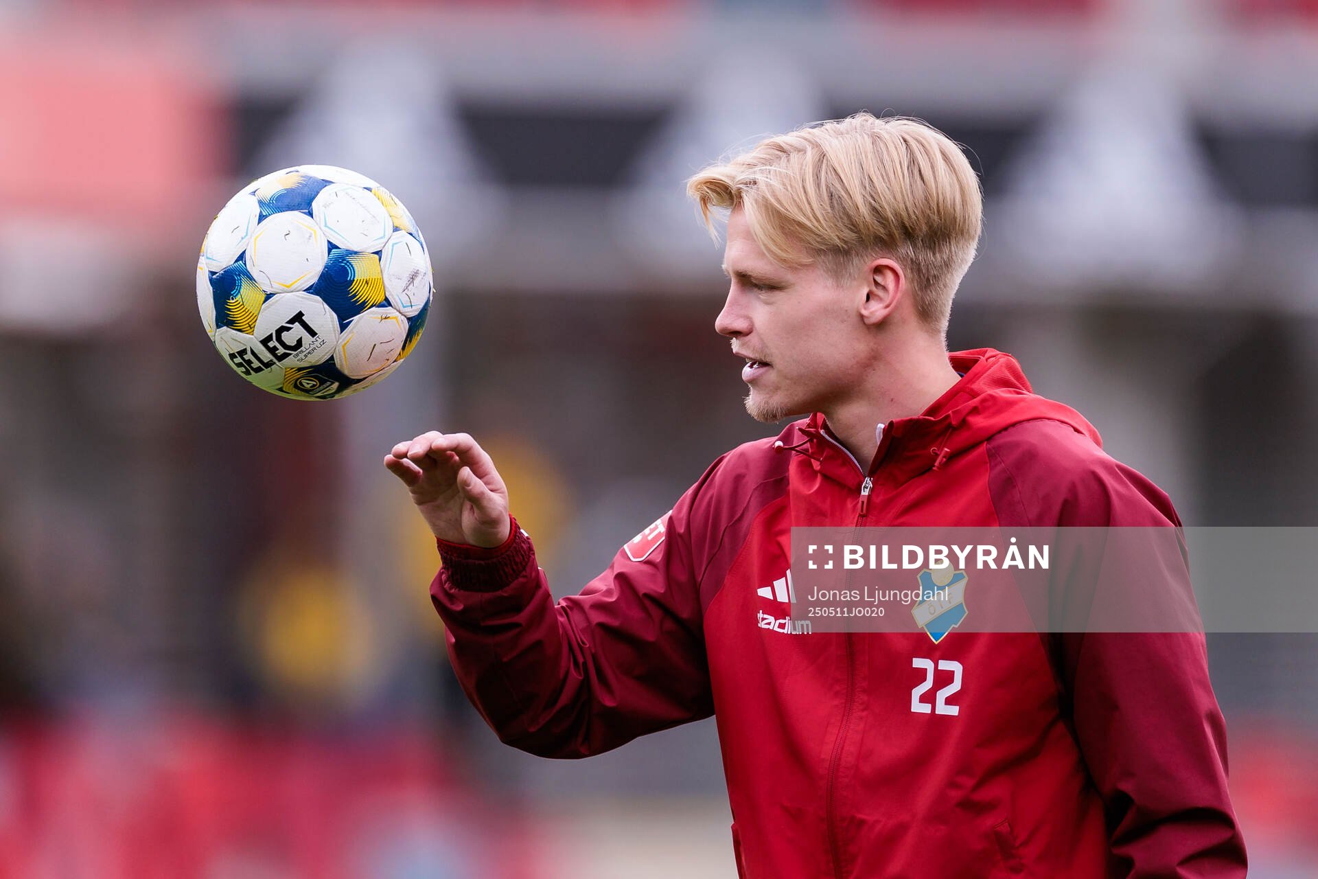 Östers Oskar Gabrielsson inför fotbollsmatchen i Allsvenskan mellan Öster och Elfsborg den 11 maj 2025 i Växjö. 