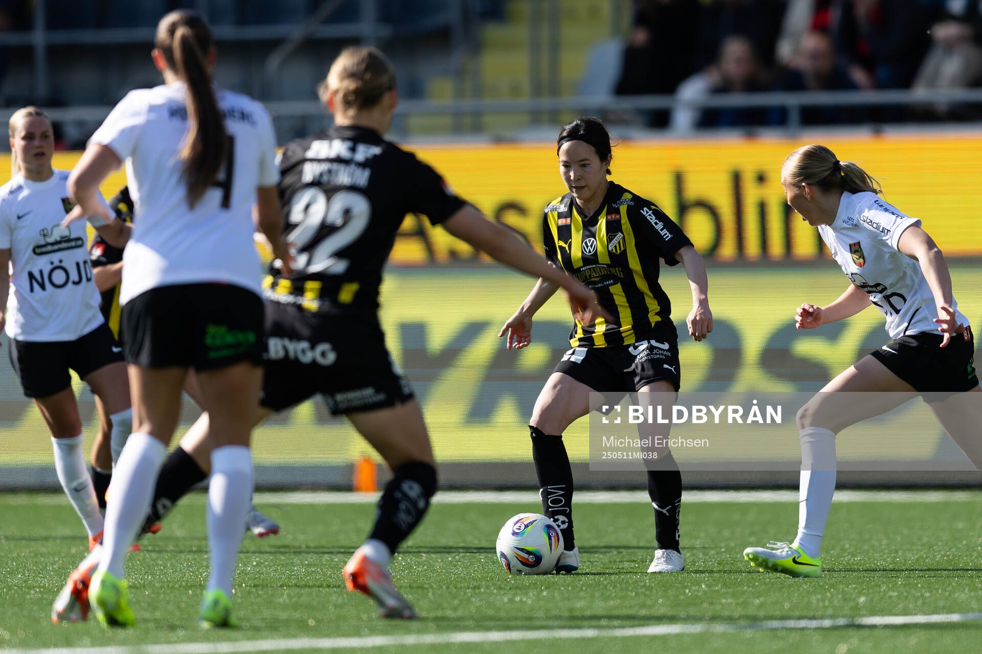 Häckens Hikaru Kitagawa under fotbollsmatchen i Damallsvenskan mellan Häcken och Brommapojkarna den 11 maj 2025 i Göteborg. 