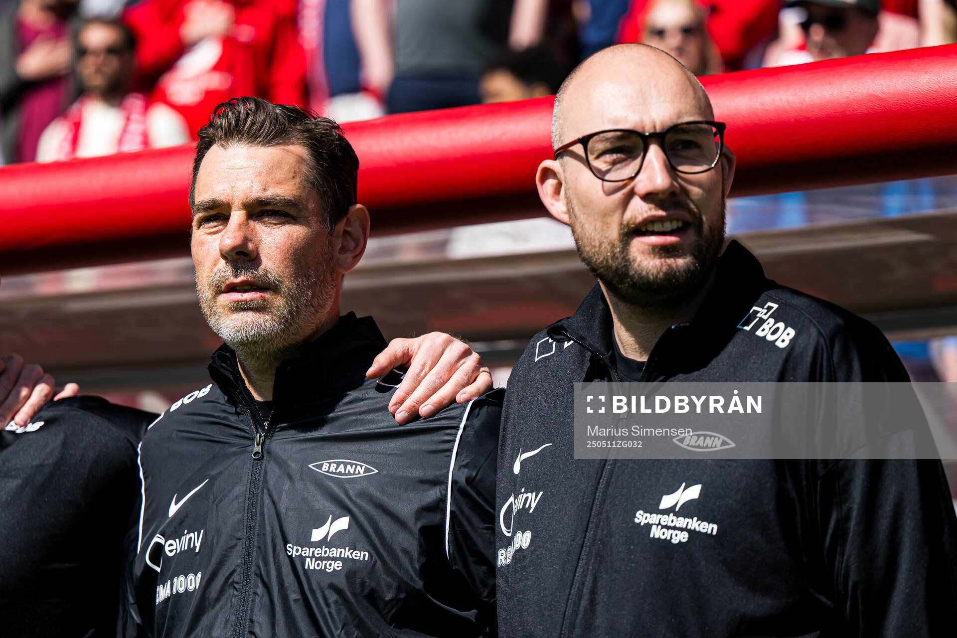 Freyr Alexandersson, head coach of Brann, and Jonathan Hartmann, assistant coach of Brann, ahead of the Eliteserien match between Brann and Rosenborg on May 11, 2025 in Bergen.