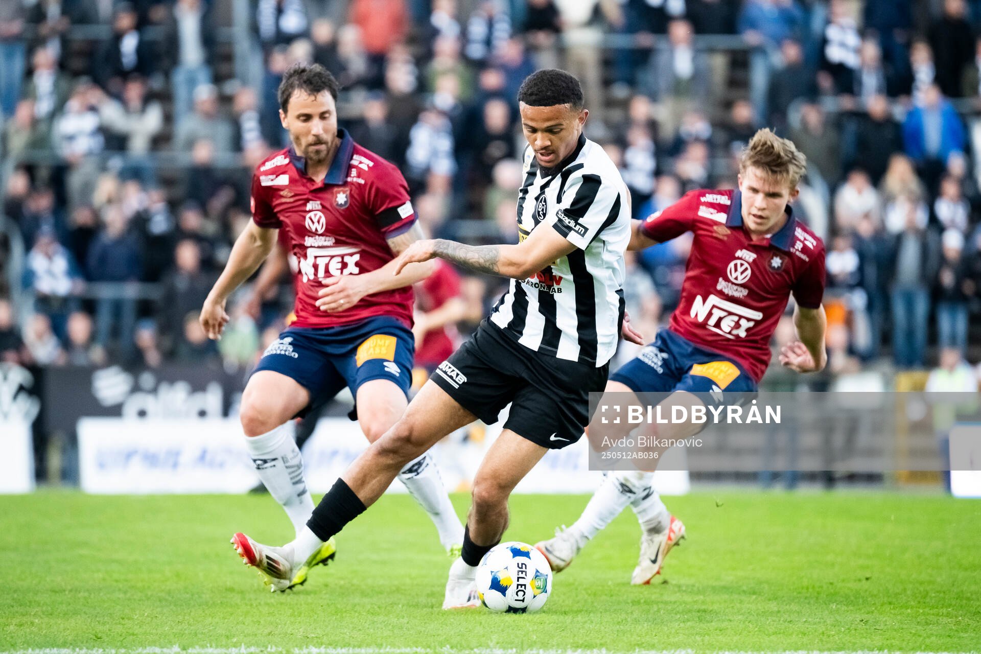 Landskronas Cameron Streete under fotbollsmatchen i Superettan mellan Landskrona och Örgryte den 12 maj 2025 i Landskrona. 