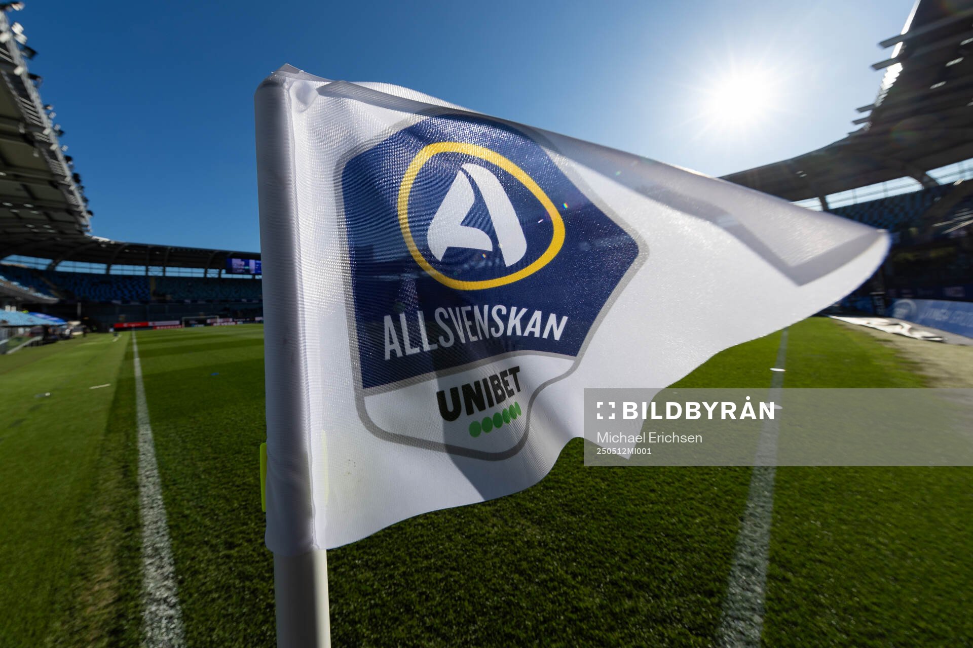 En hörnflagga på Gamla Ullevi inför fotbollsmatchen i Allsvenskan mellan IFK Göteborg och Djurgården den 12 maj 2025 i Göteborg. 