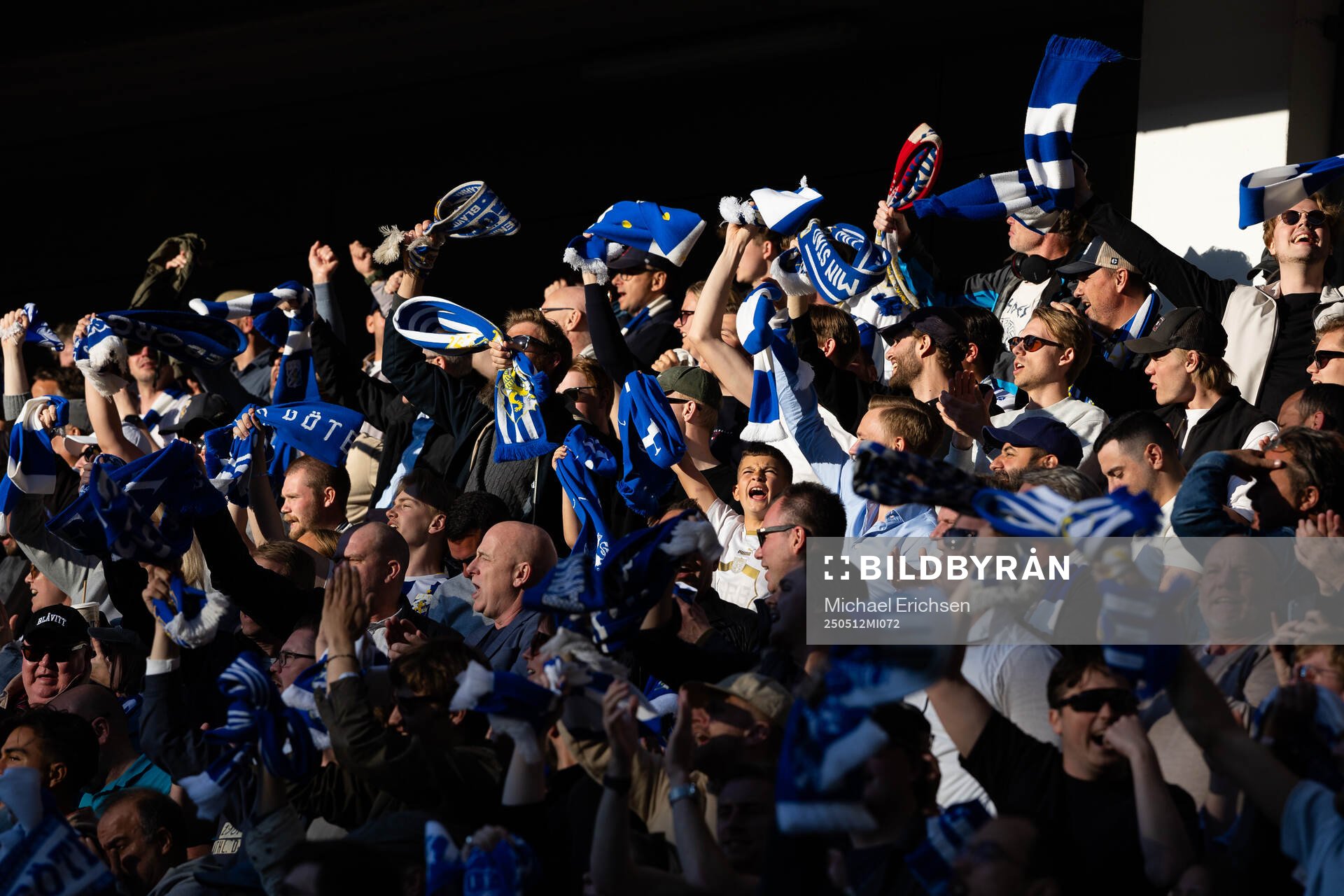 IFK Göteborgs supportrar jublar
