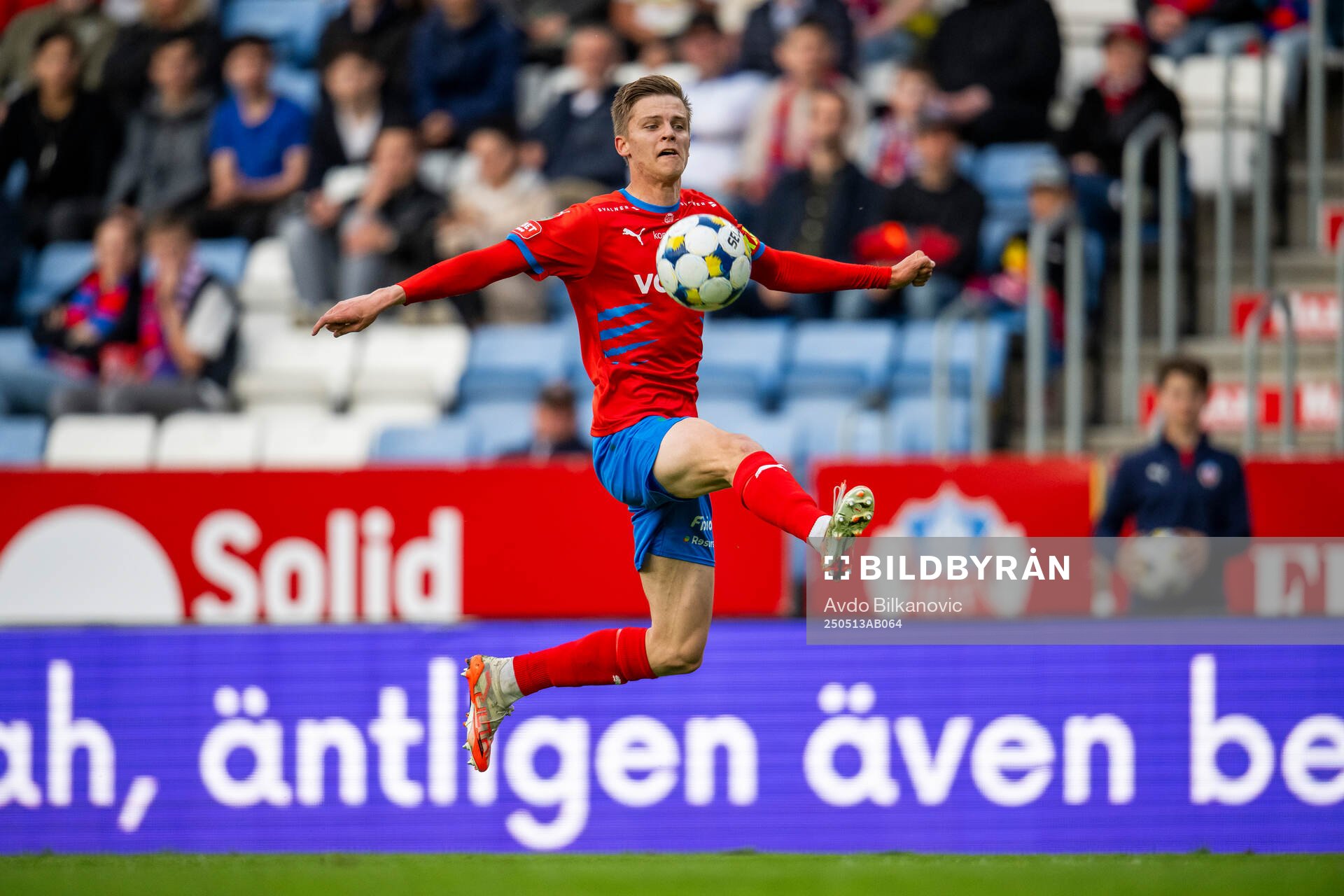Helsingborgs Adrian Svanbäck under fotbollsmatchen i Superettan mellan Helsingborg och Brage den 13 maj 2025 i Helsingborg. 