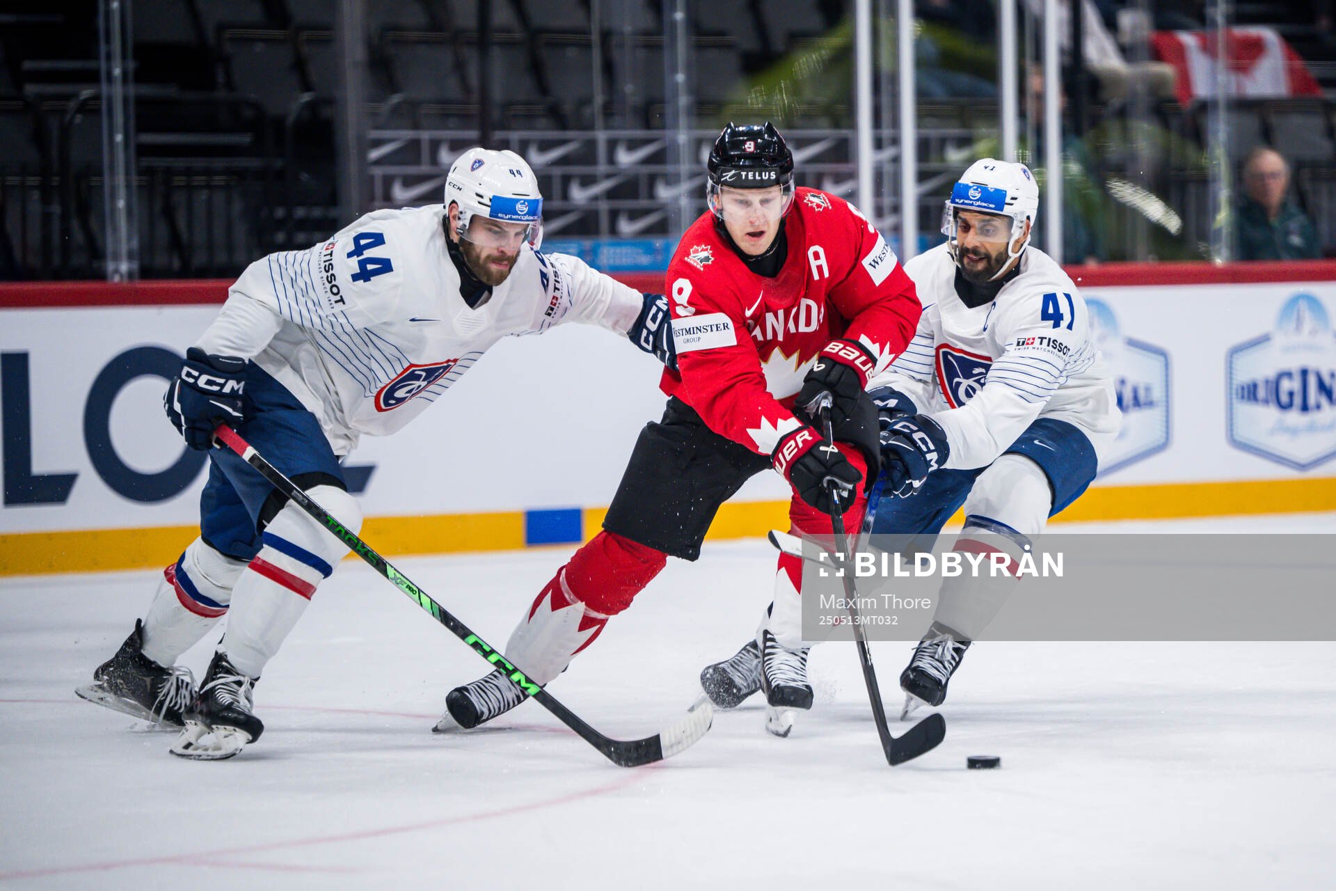 Kevin Spinozzi and Pierre-Edouard Bellemare of France