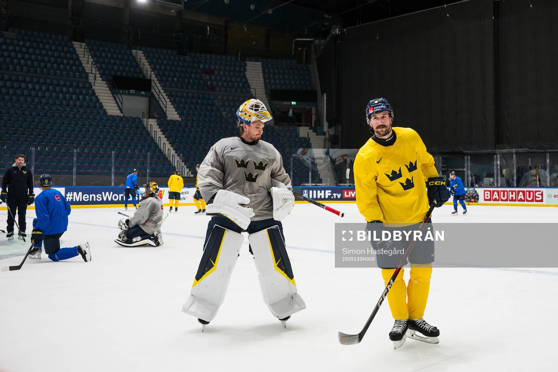 Goaltender Samuel Ersson and Filip Forsberg at a practice