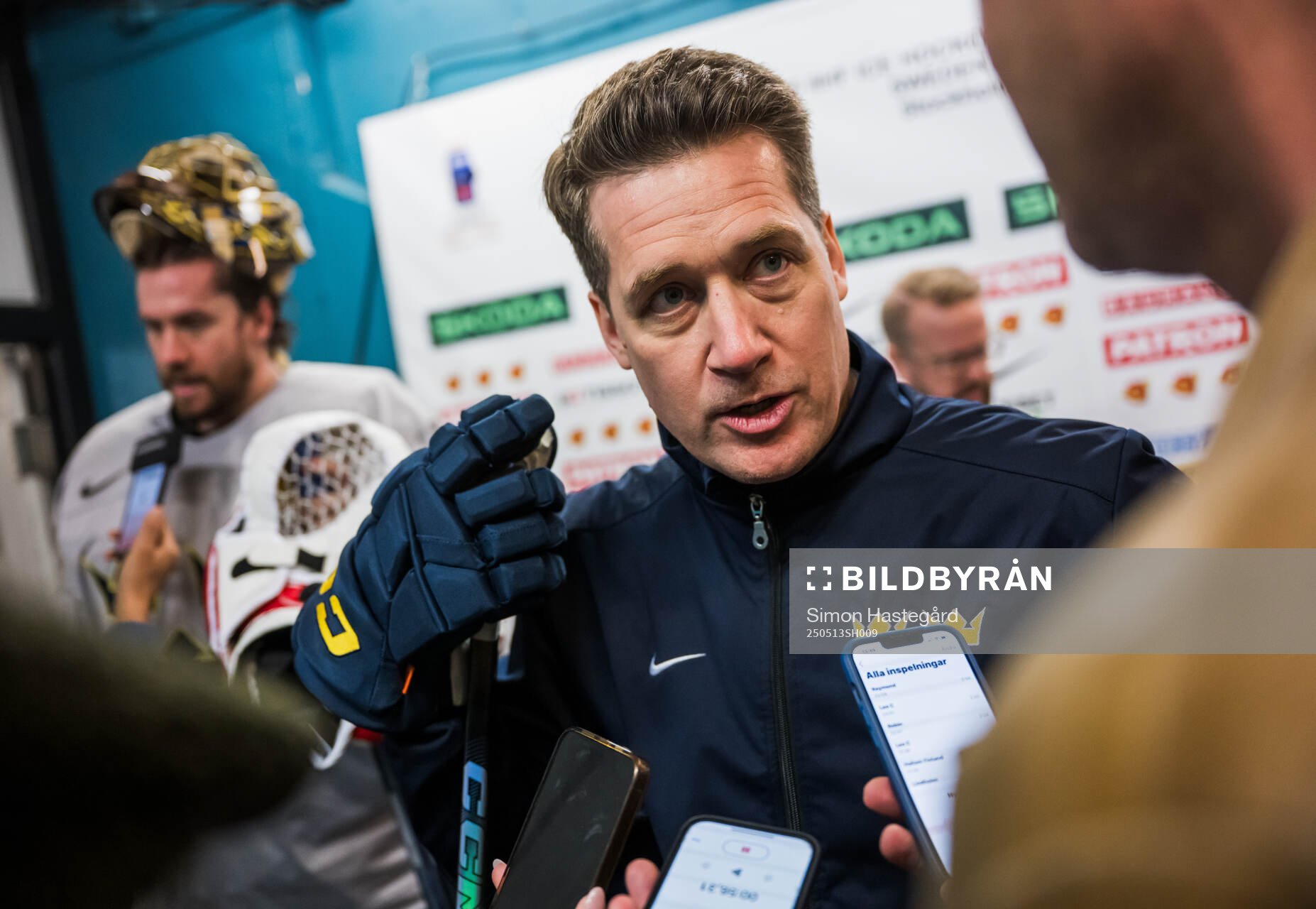 Head coach Sam Hallam of Sweden