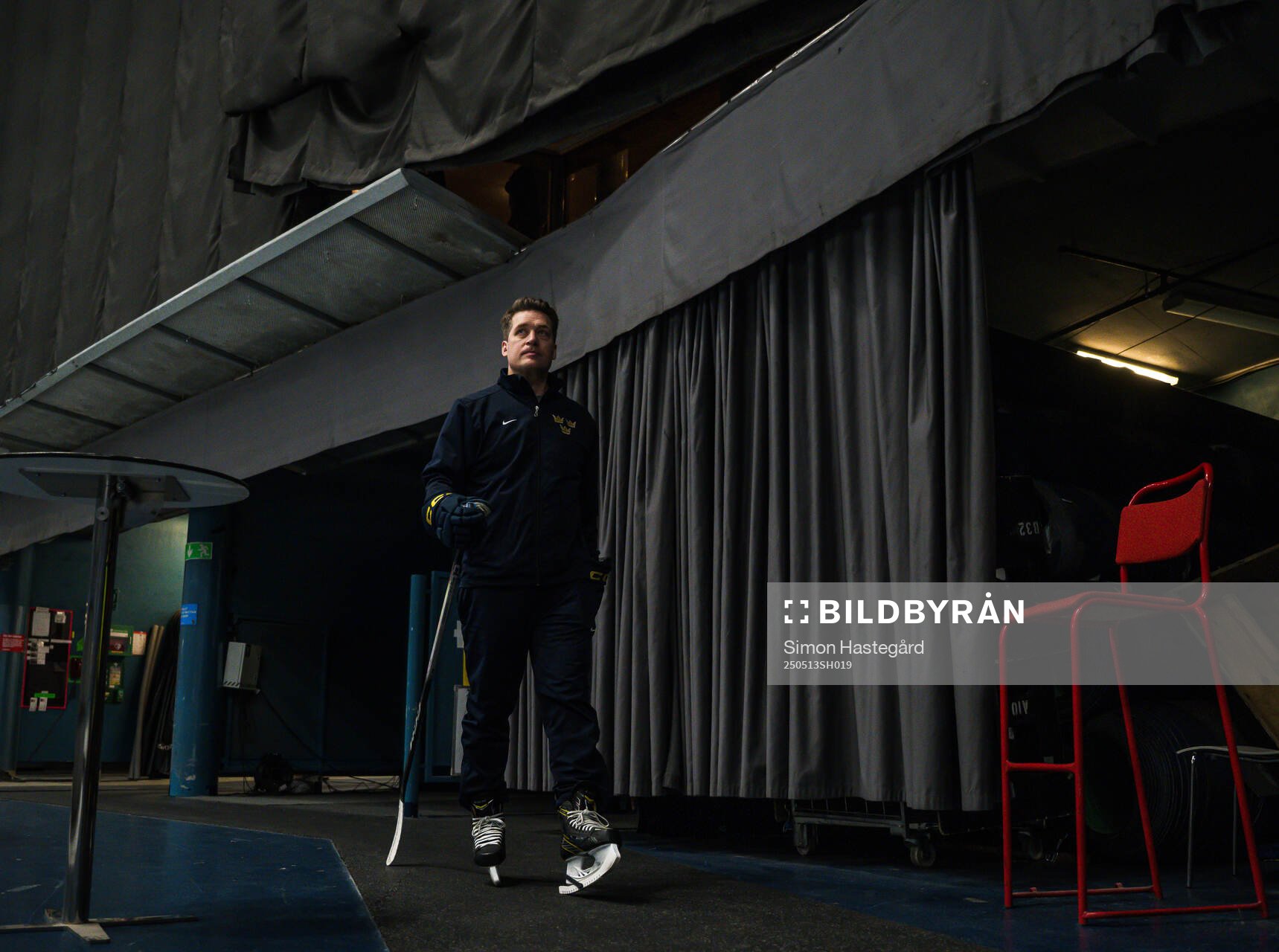 Head coach Sam Hallam of Sweden