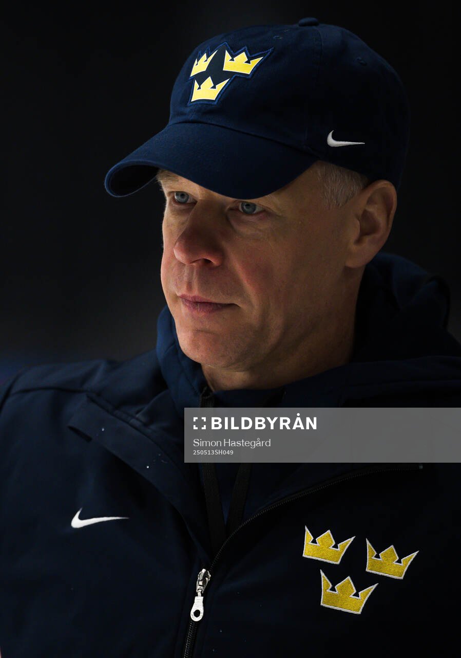Assistant coach Nicklas Rahm of Sweden at a practice session