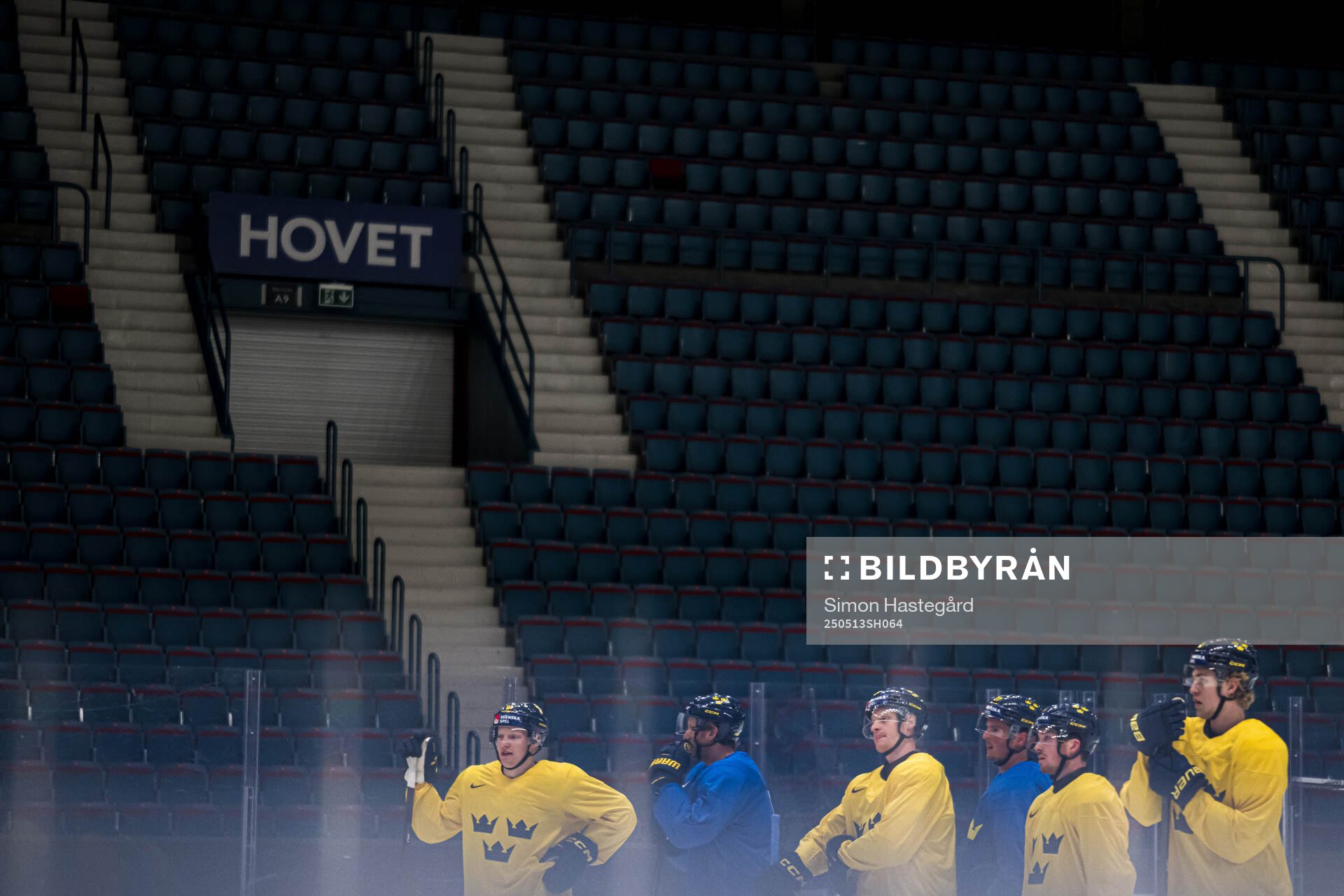 Players of Sweden at a practice session
