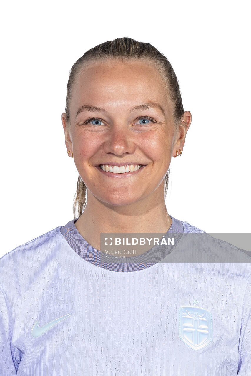 Frida Maanum of the Norwegian women's national football team poses for a portrait on February 18, 2025 in Toulouse. 