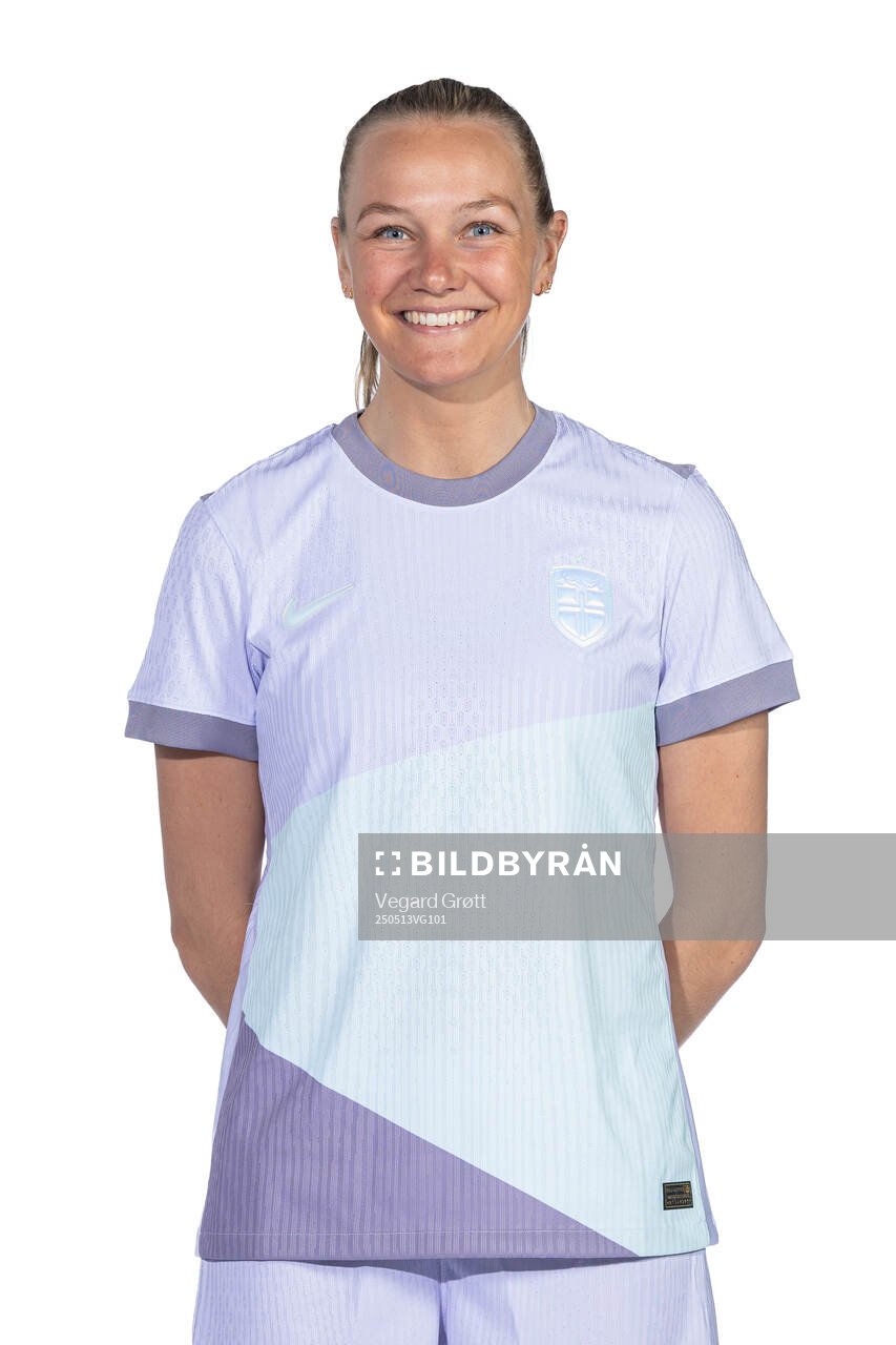Frida Maanum of the Norwegian women's national football team poses for a portrait on February 18, 2025 in Toulouse. 