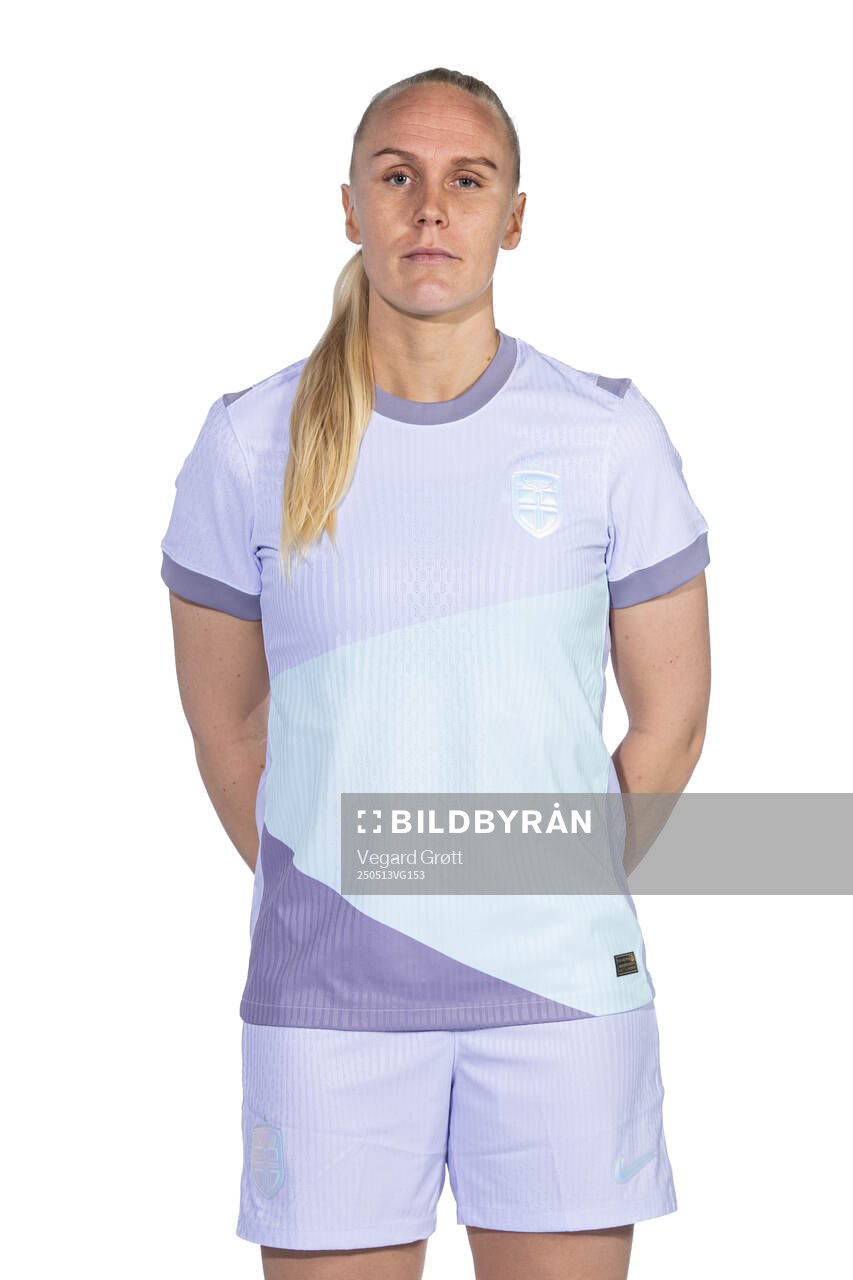 Maria Thorisdottir of the Norwegian women's national football team poses for a portrait on February 18, 2025 in Toulouse. 