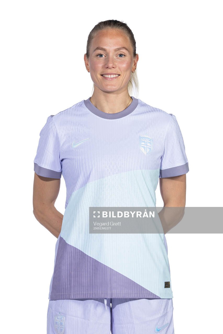 Guro Bergsvand of the Norwegian women's national football team poses for a portrait on February 18, 2025 in Toulouse. 