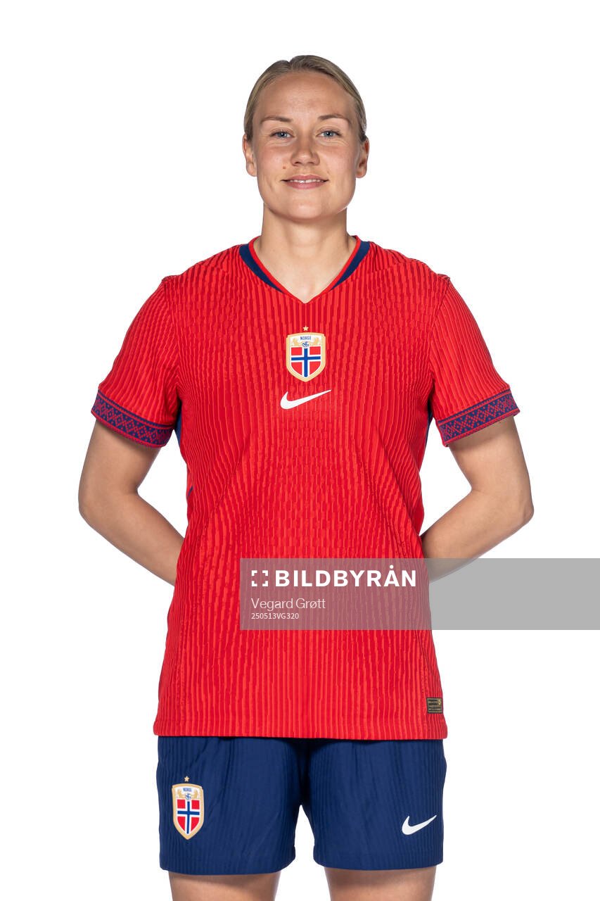 Lisa Naalsund of the Norwegian women's national football