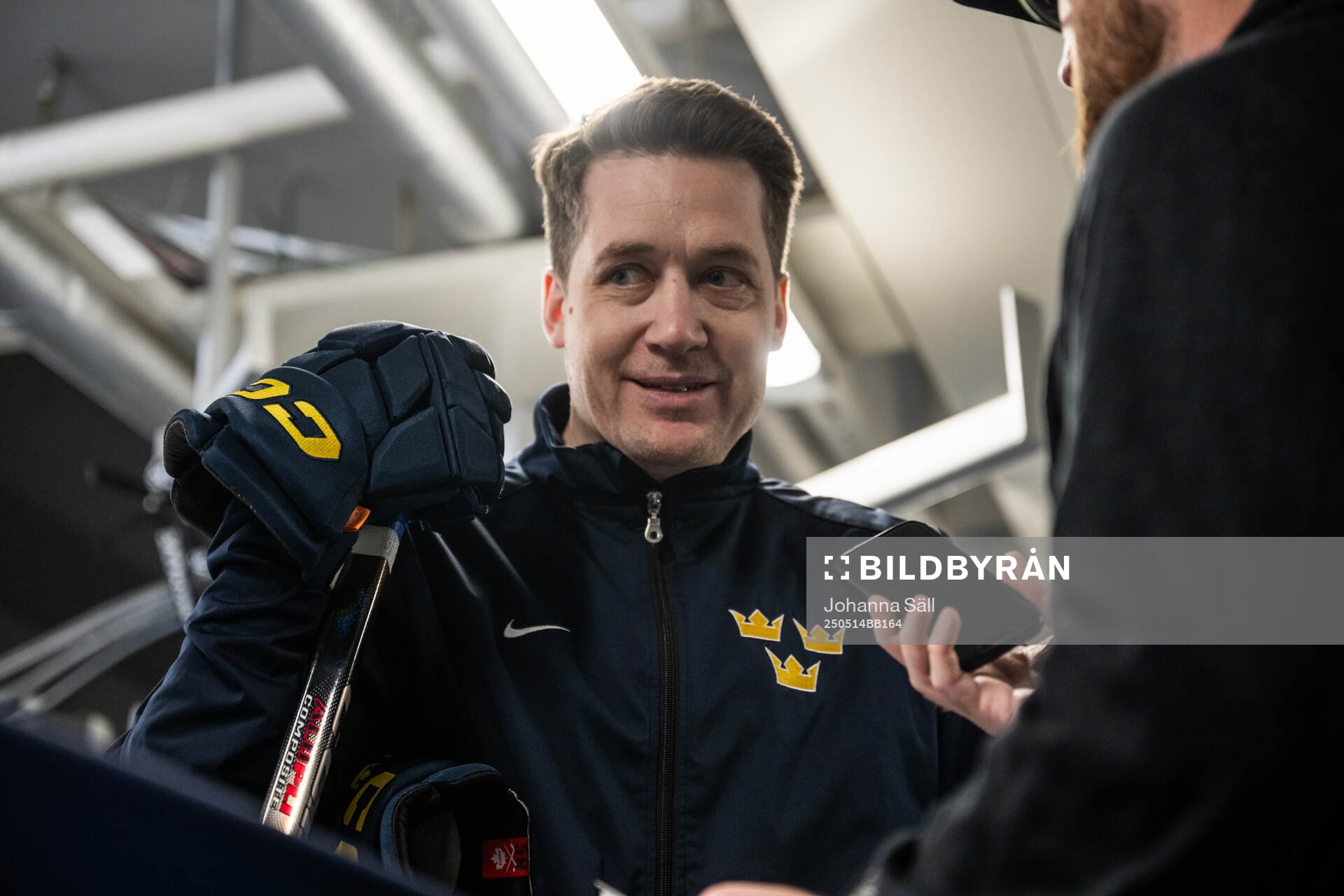 Head coach Sam Hallam of Sweden