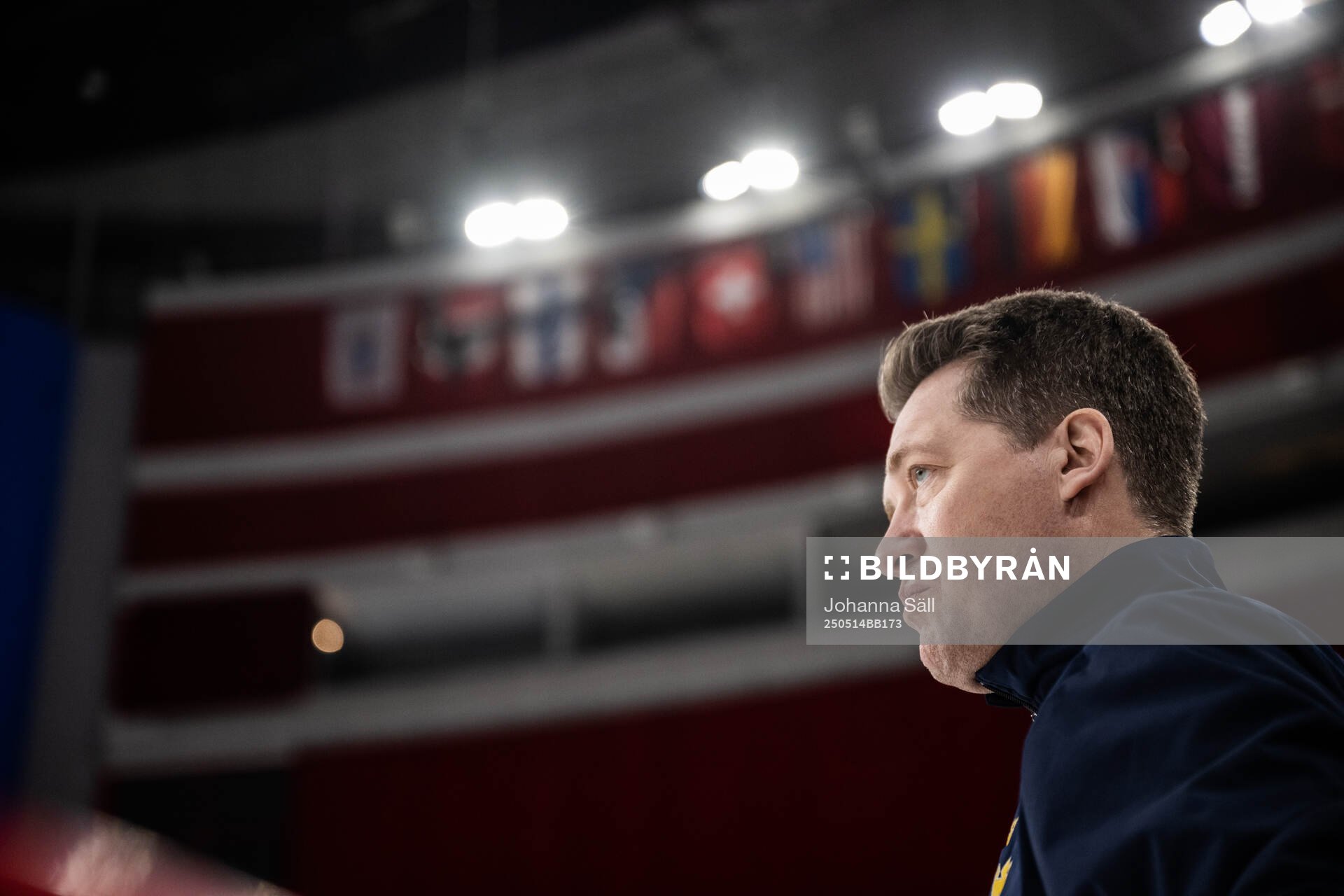 Head coach Sam Hallam of Sweden at a practice session