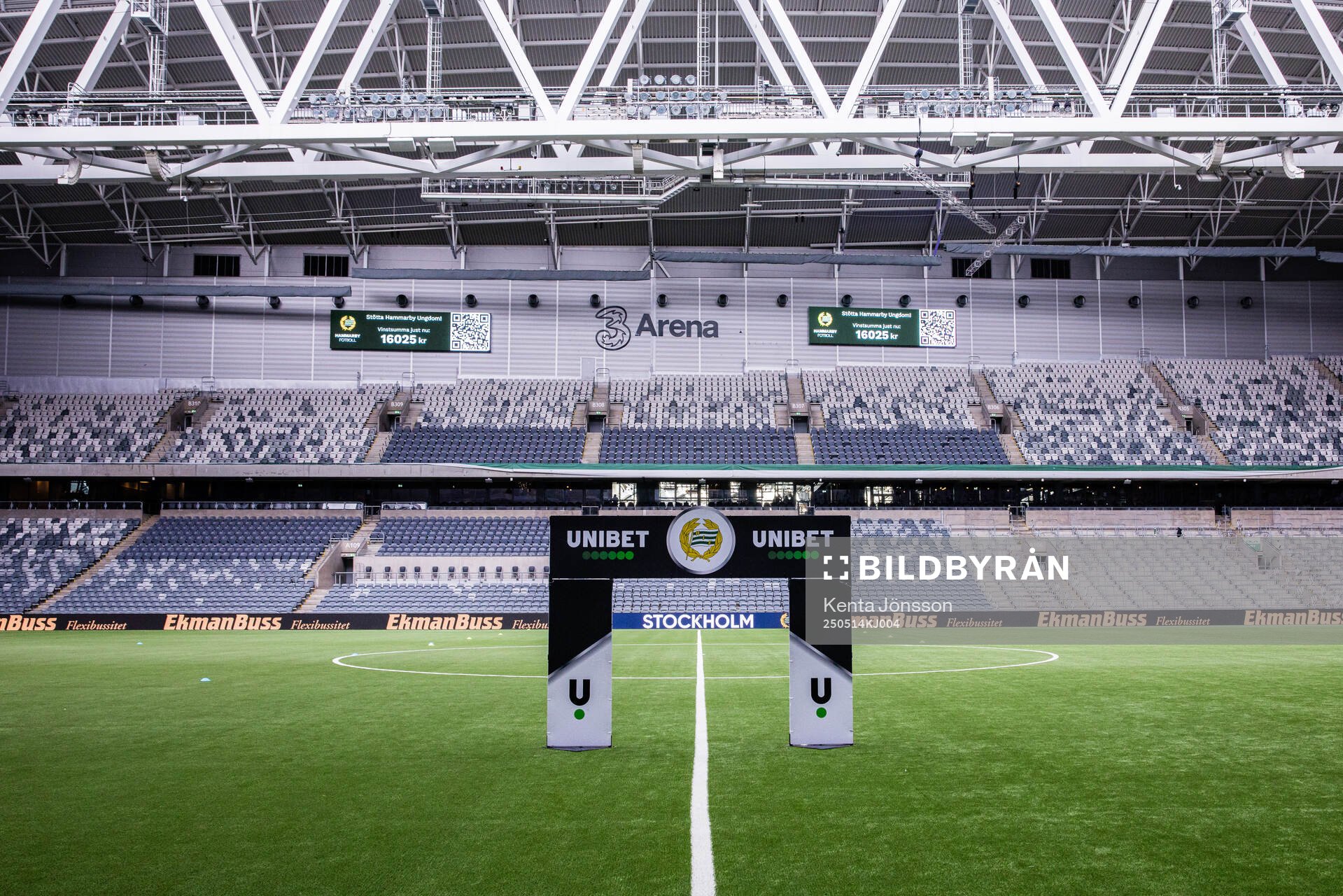 Reklam för Unibet på 3Arena inför fotbollsmatchen i Allsvenskan mellan Hammarby och Sirius den 14 maj 2025 i Stockholm. 