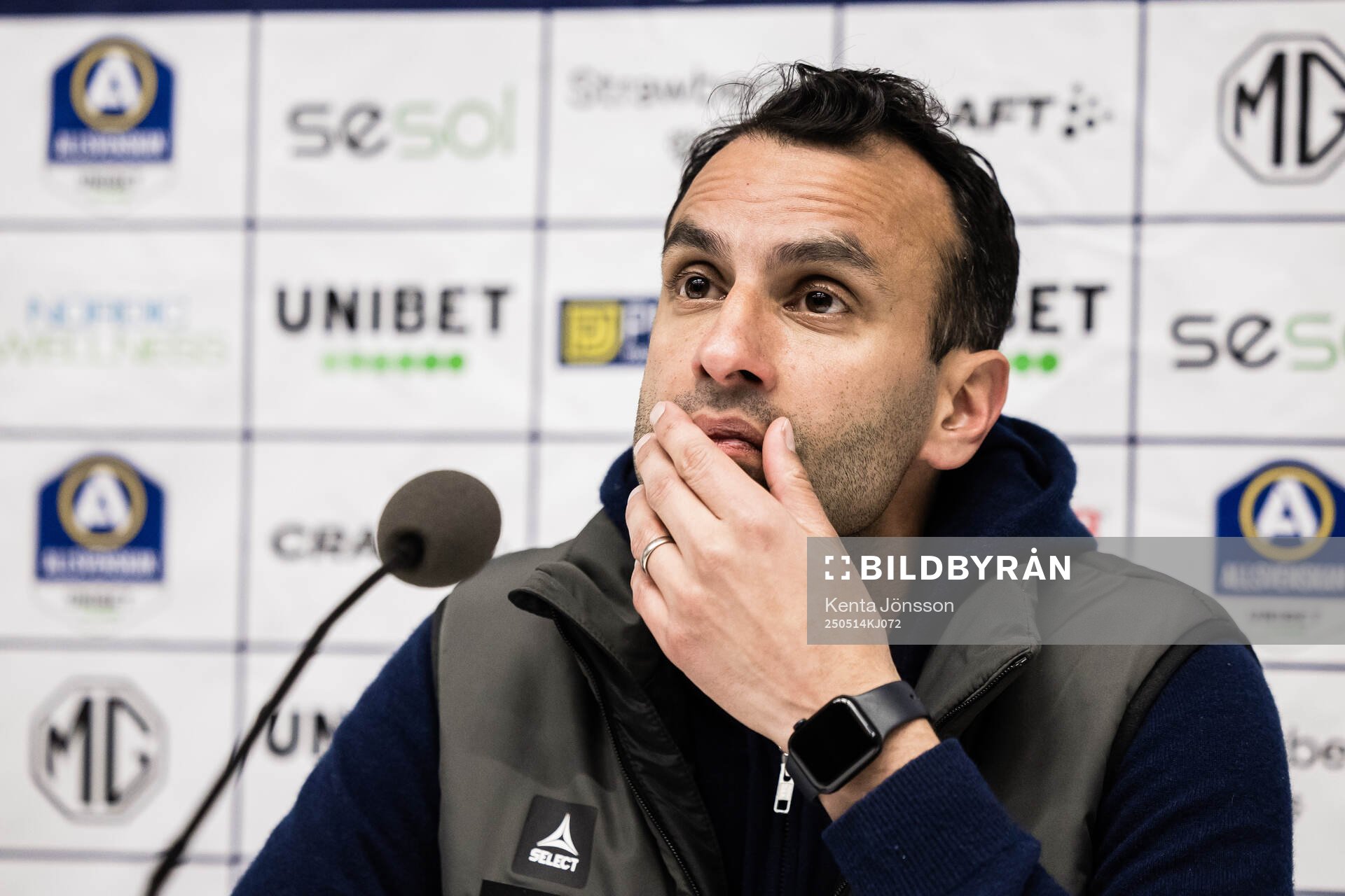 Sirius tränare Andreas Engelmark under presskonferensen efter fotbollsmatchen i Allsvenskan mellan Hammarby och Sirius den 14 maj 2025 i Stockholm.