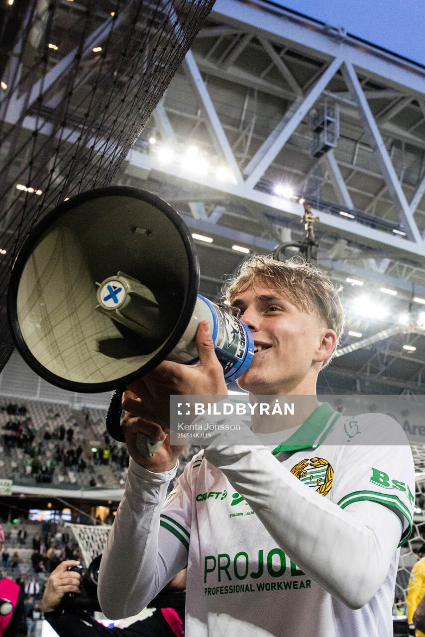 Hammarbys Wilson Lindberg Uhrström jublar efter  fotbollsmatchen i Allsvenskan mellan Hammarby och Sirius den 14 maj 2025 i Stockholm. 