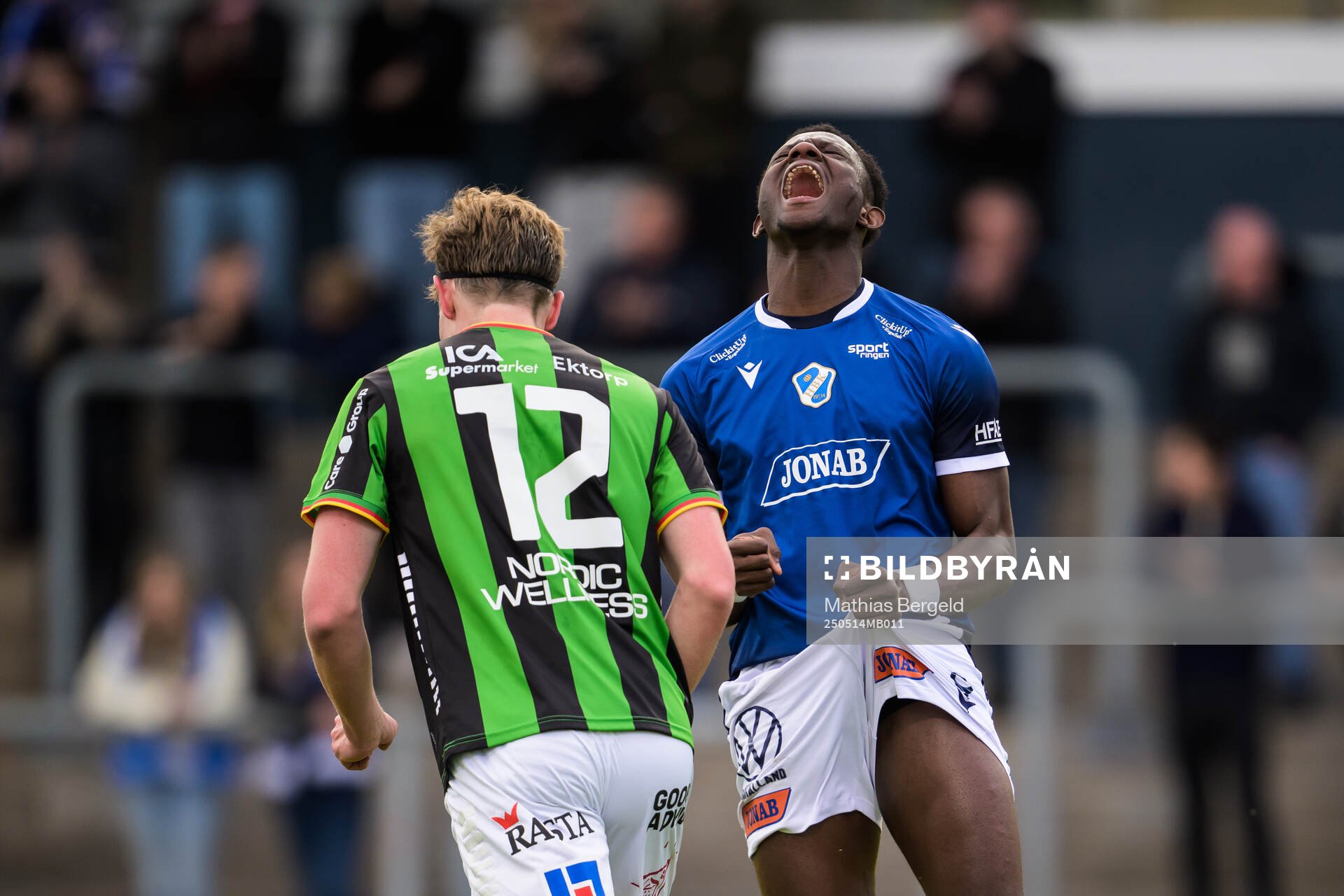 Halmstads Yannick Agnero reagerar