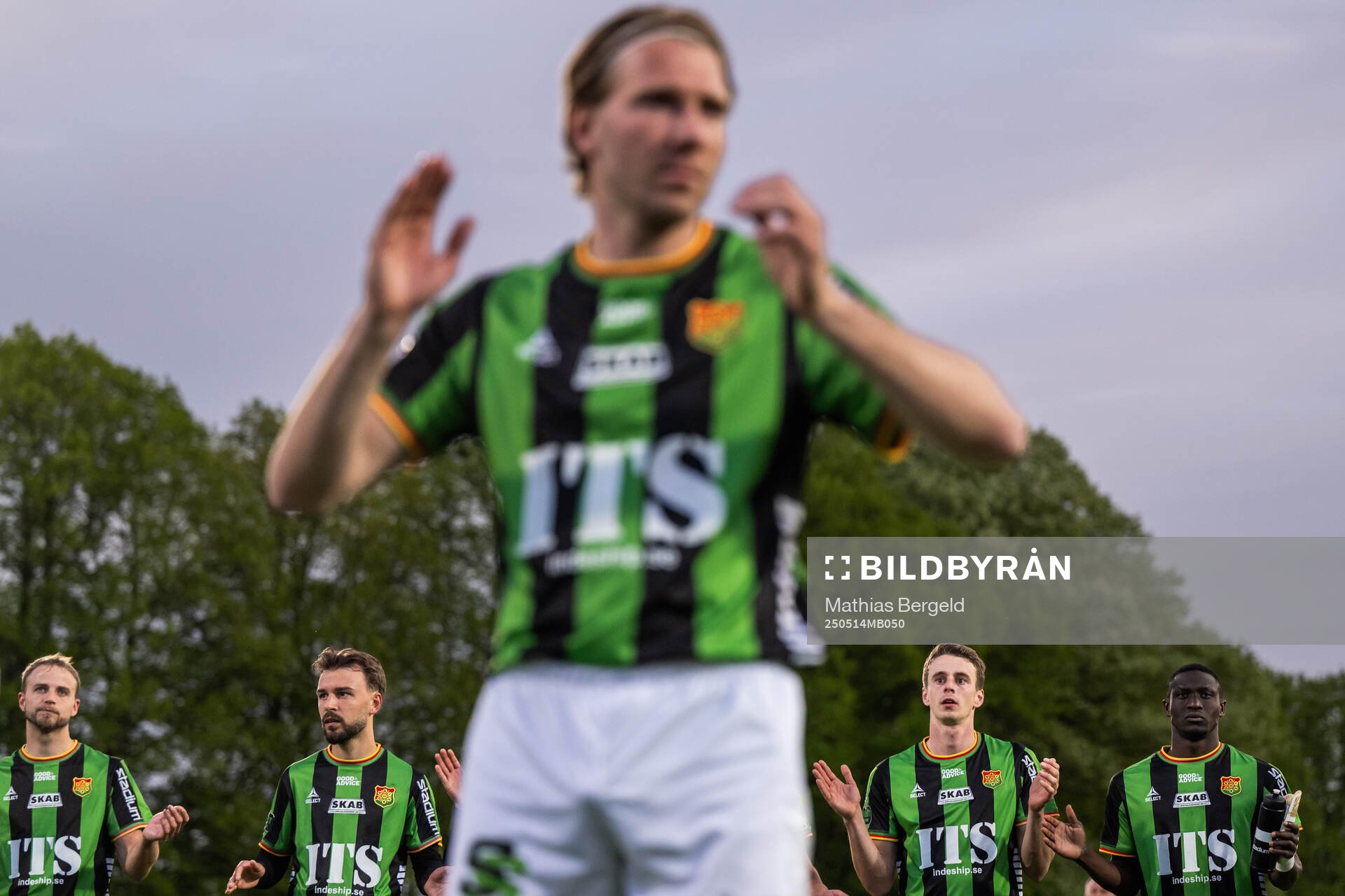 GAIS August Wängberg i förgrunden jublar med Edvin