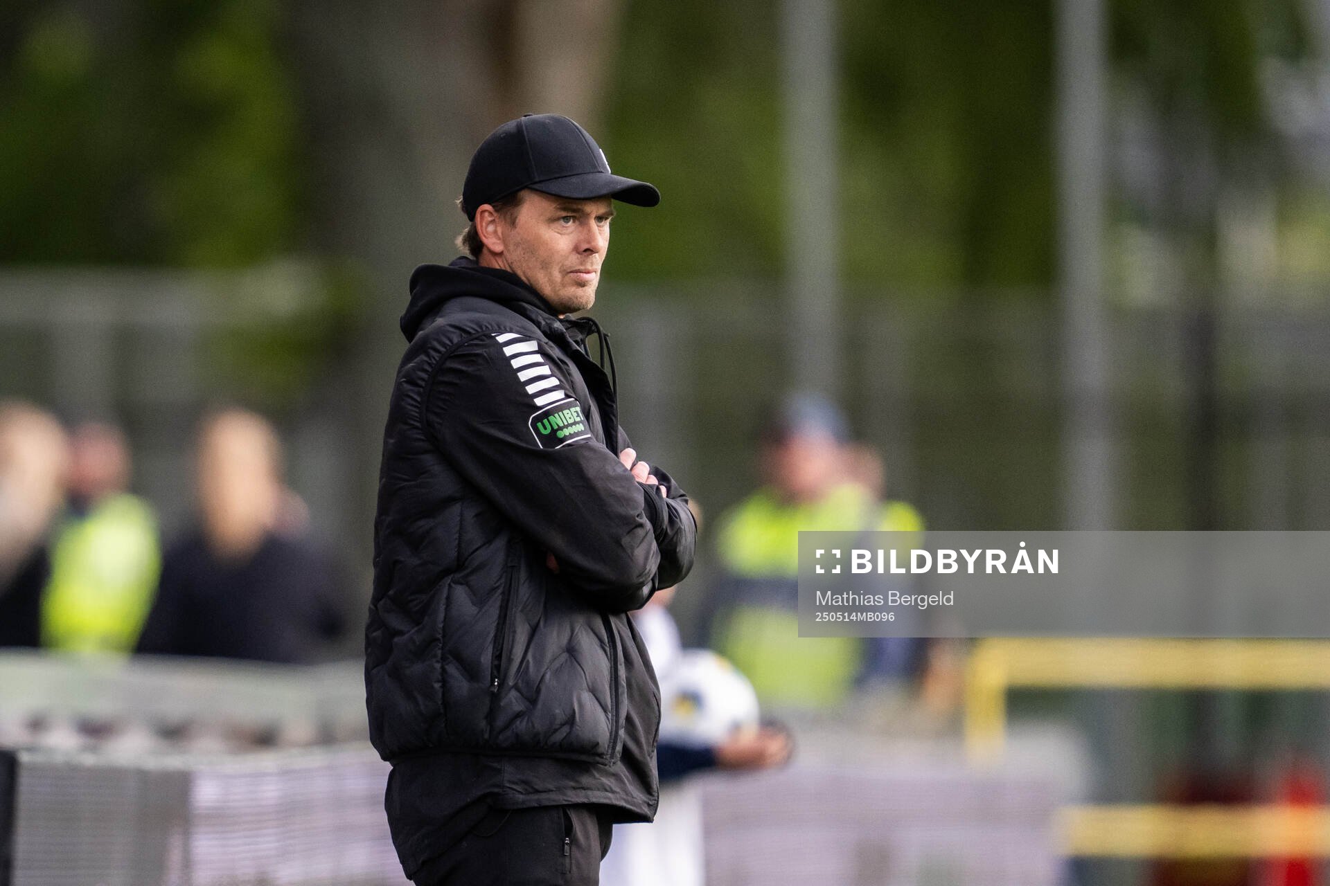 GAIS tränare Fredrik Holmberg under fotbollsmatchen i Allsvenskan mellan Halmstad och GAIS den 14 maj 2025 i Halmstad. 