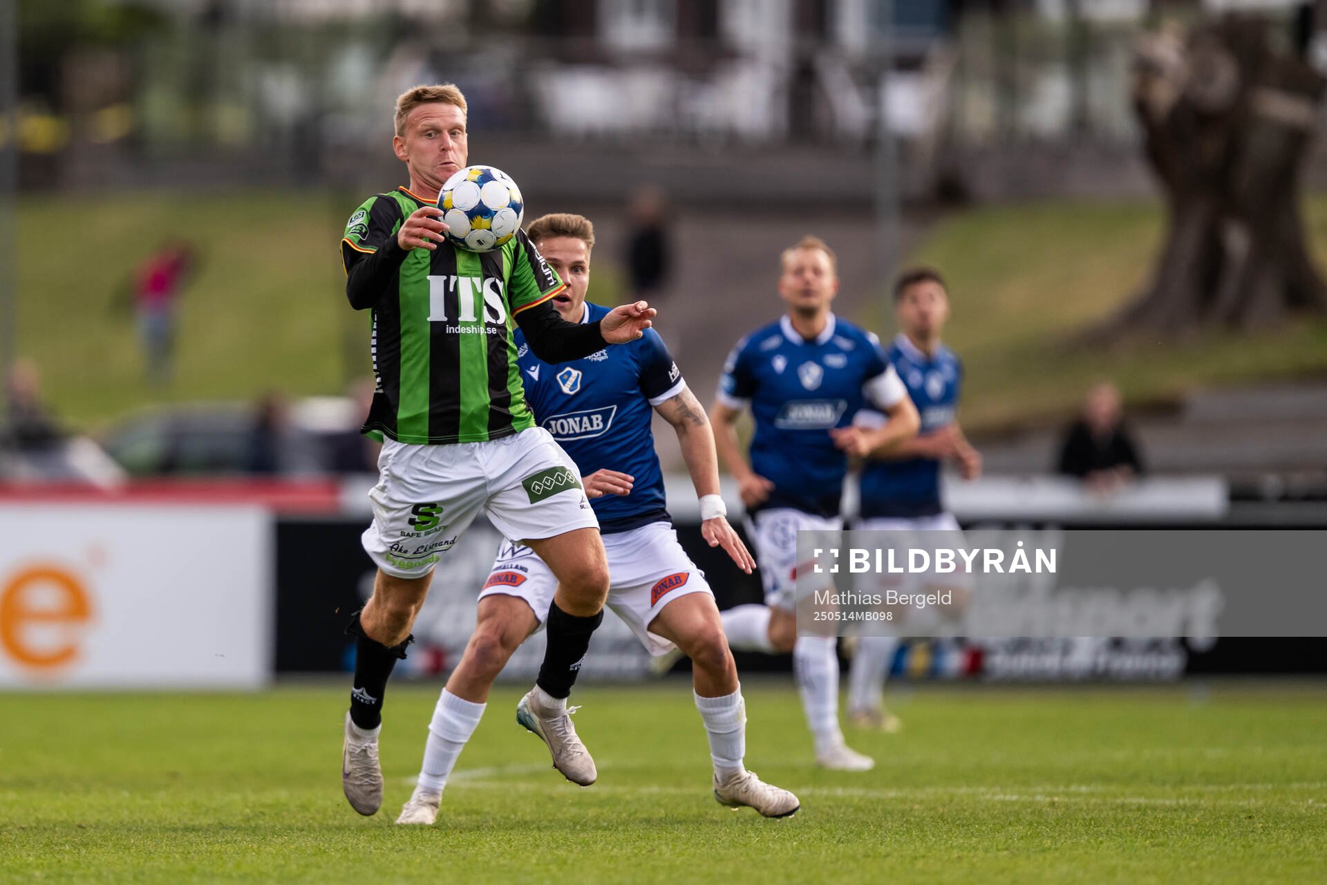 GAIS Joackim Åberg och Halmstads Niilo Mäenpää