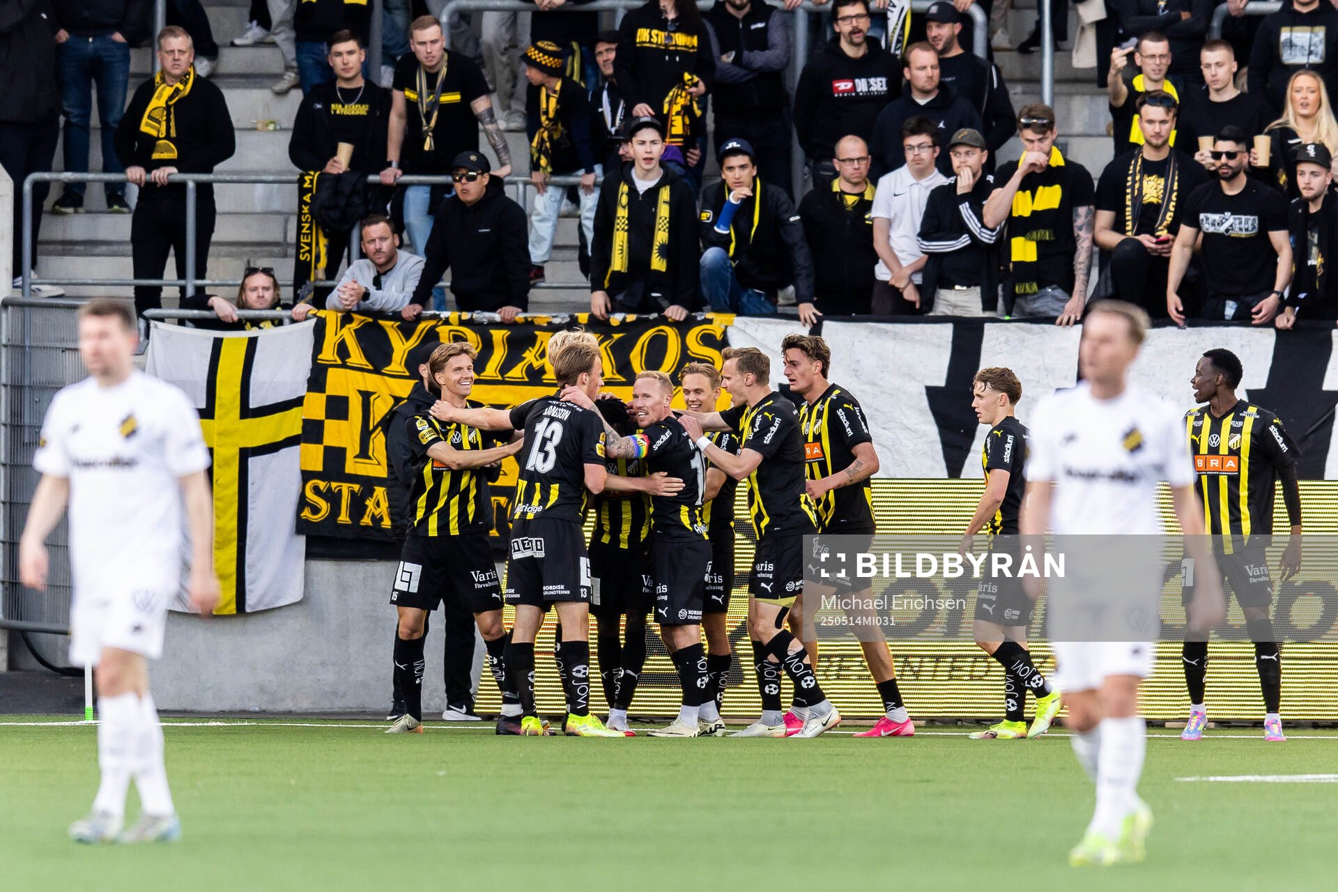 Häckens Severin Nioule jublar efter 2-1 målet under fotbollsmatchen i Allsvenskan mellan Häcken och AIK den 14 maj 2025 i Göteborg. 