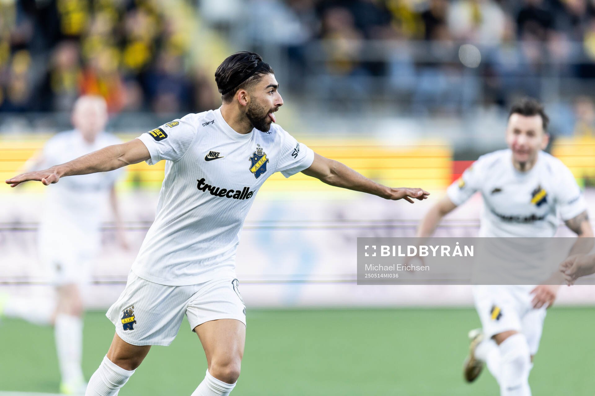 AIKs Andronikos Kakoullis jublar efter 2-3 målet under fotbollsmatchen i Allsvenskan mellan Häcken och AIK den 14 maj 2025 i Göteborg. 