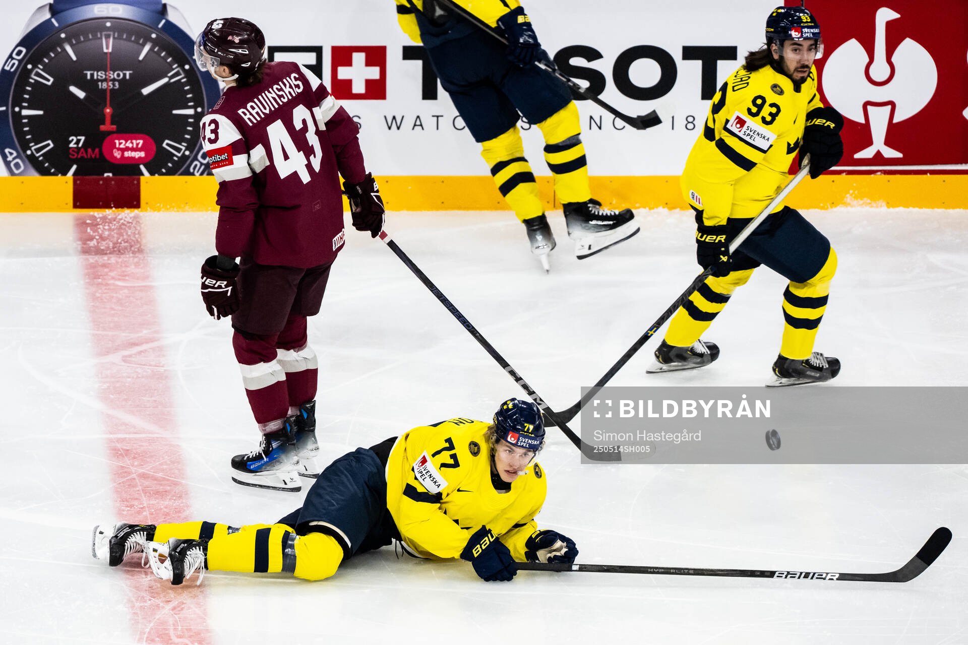 Simon Edvinsson of Sweden and Anri Ravinskis of Latvia