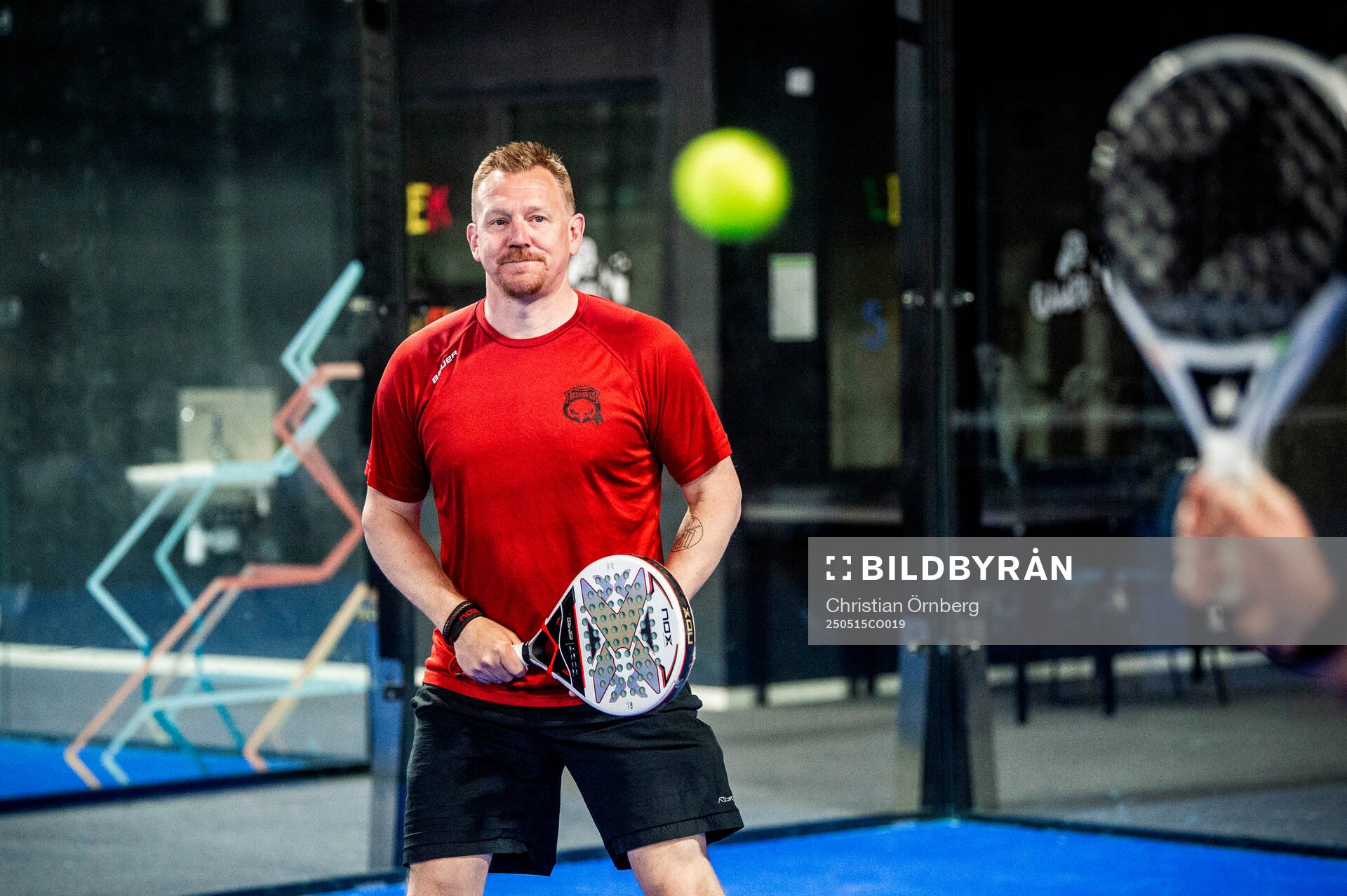 Jesper Mattsson, säljare för Malmö Redhawks, spelar