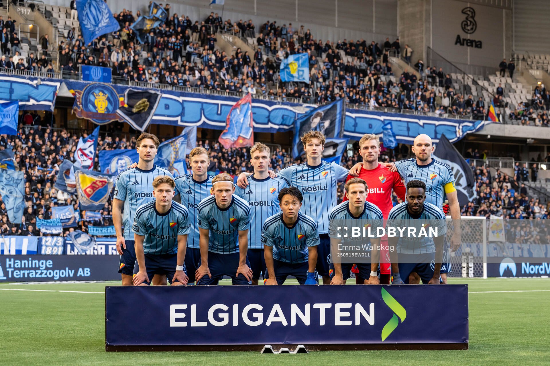 Djurgårdens spelare poserar för en lagbild inför fotbollsmatchen i Allsvenskan mellan Djurgården och Mjällby den 15 maj 2025 i Stockholm.