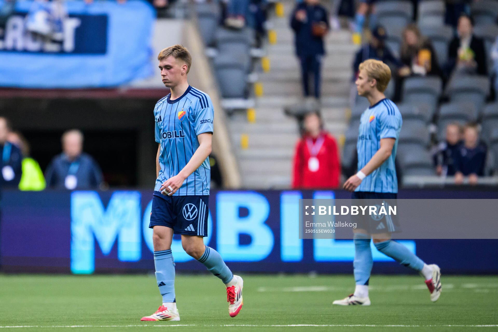Djurgårdens Santeri Haarala och Theo Bergvall deppar