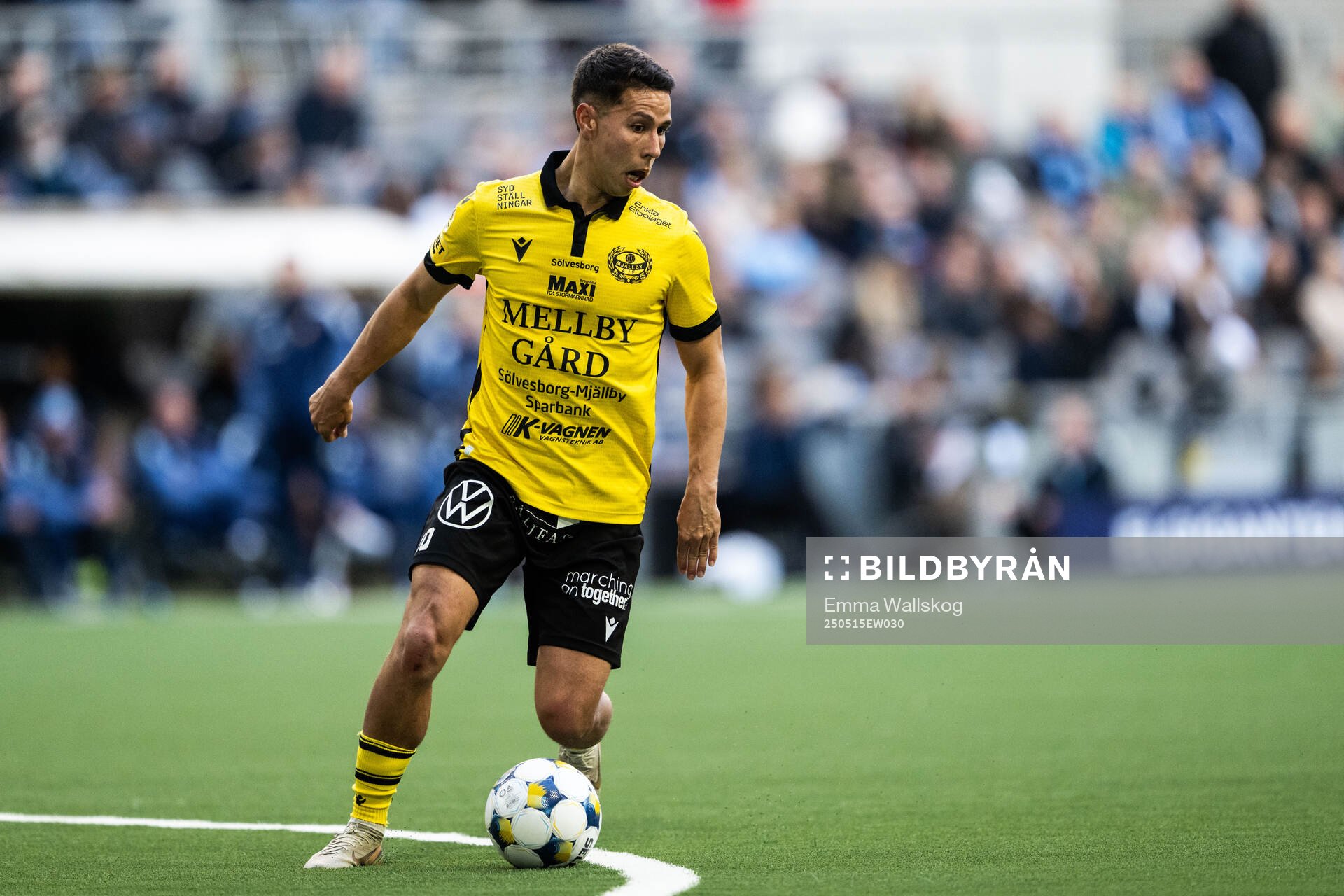 Mjällbys Nicklas Røjkjær under fotbollsmatchen i Allsvenskan mellan Djurgården och Mjällby den 15 maj 2025 i Stockholm. 
