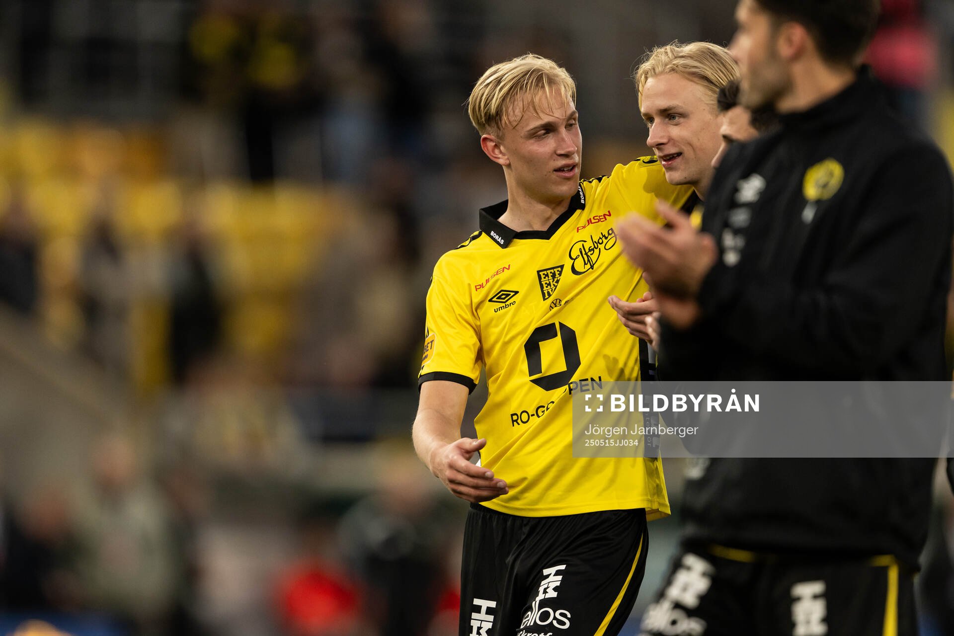 Elfsborgs Leo Östman och Ludvig Richtnér jublar