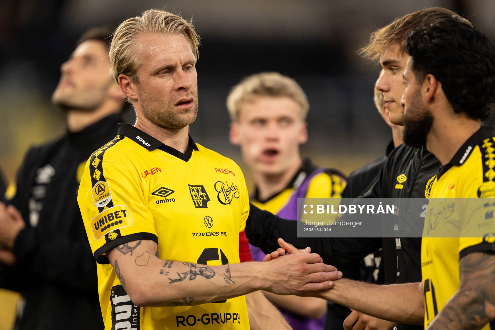 Elfsborgs Johan Larsson jublar efter fotbollsmatchen i Allsvenskan mellan Elfsborg och Brommapojkarna den 15 maj 2025 i Borås. 