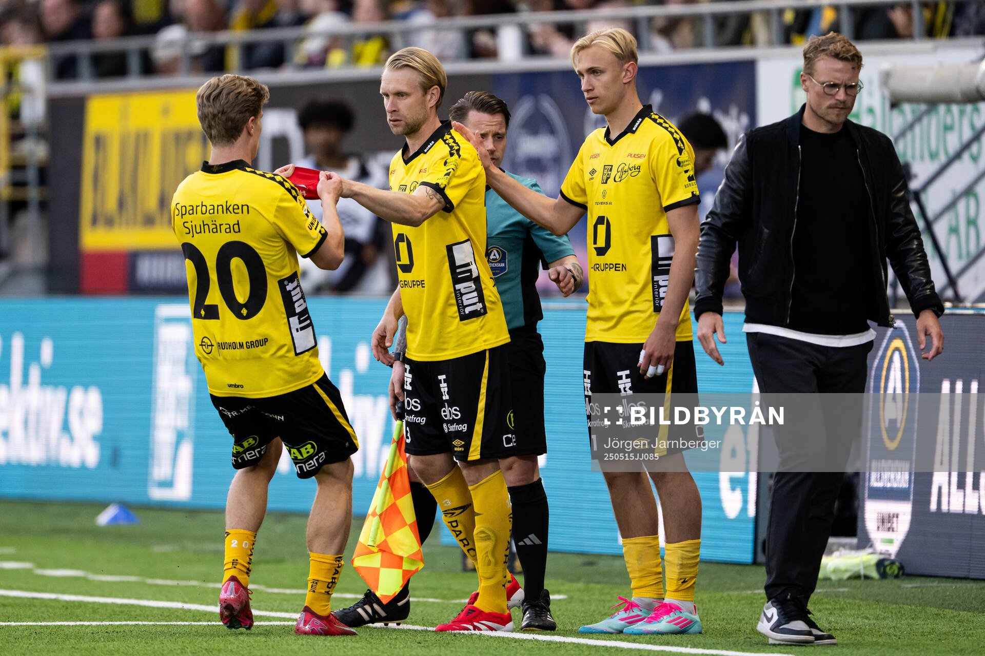 Elfsborgs Johan Larsson får lagkaptensbindeln då han byts