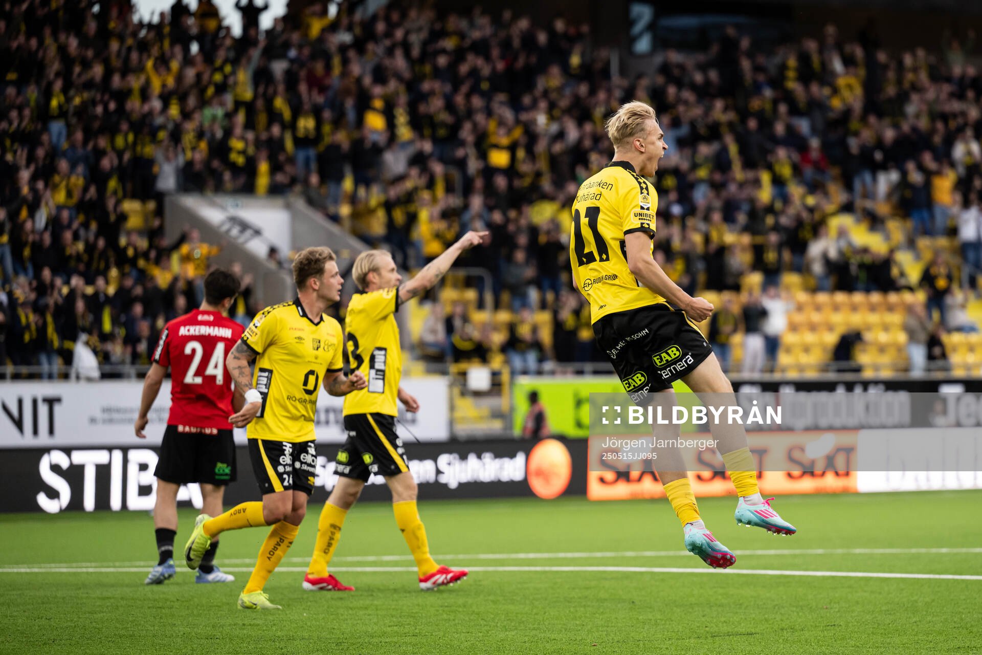 Elfsborgs Leo Östman jublar