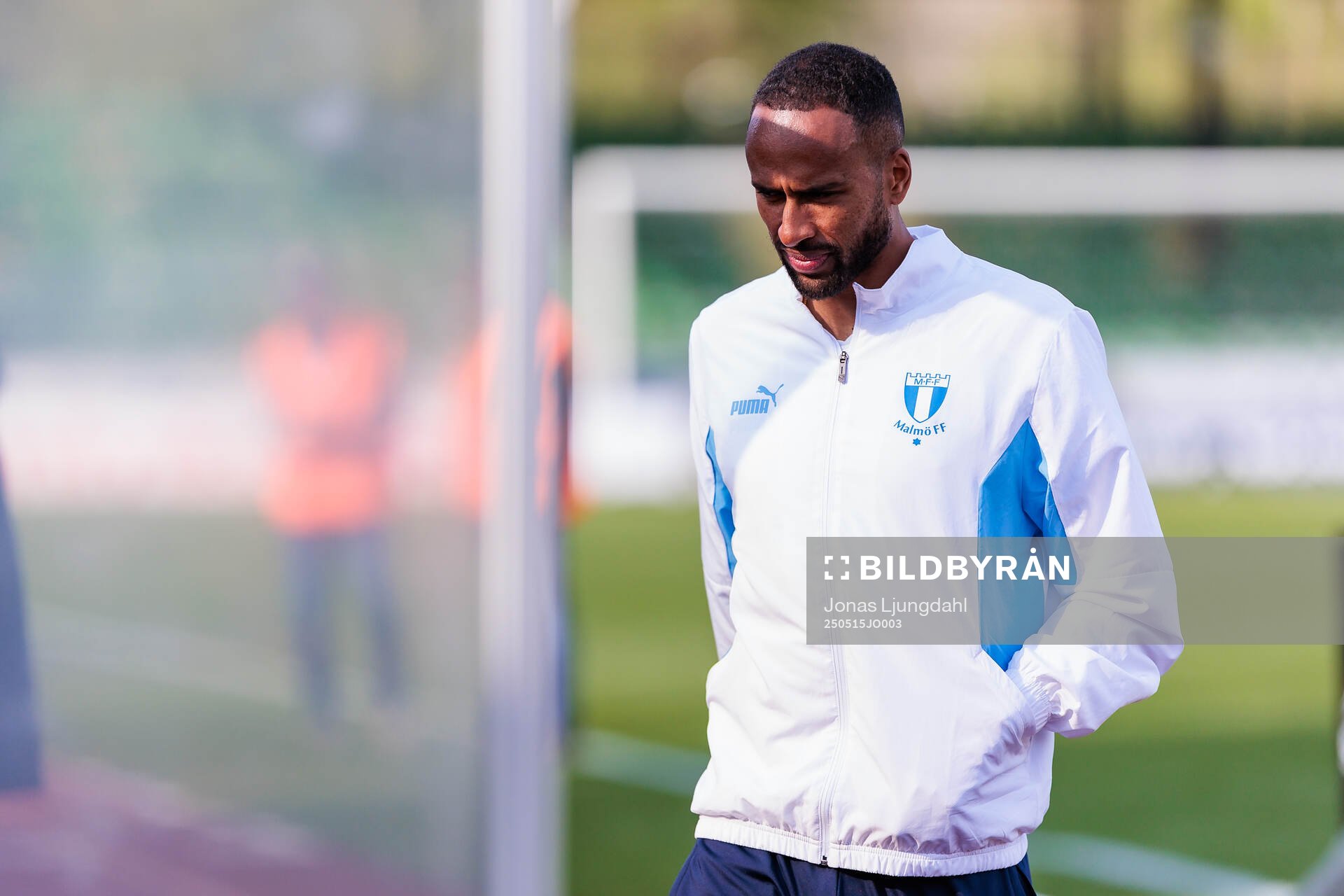 Malmös Isaac Kiese Thelin inför fotbollsmatchen i Allsvenskan mellan Värnamo och Malmö FF den 15 maj 2025 i Värnamo. 