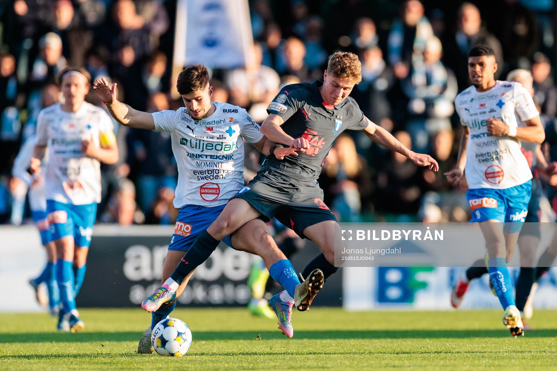 Värnamos Emin Grozdanic och Malmö FFs Hugo Bolin