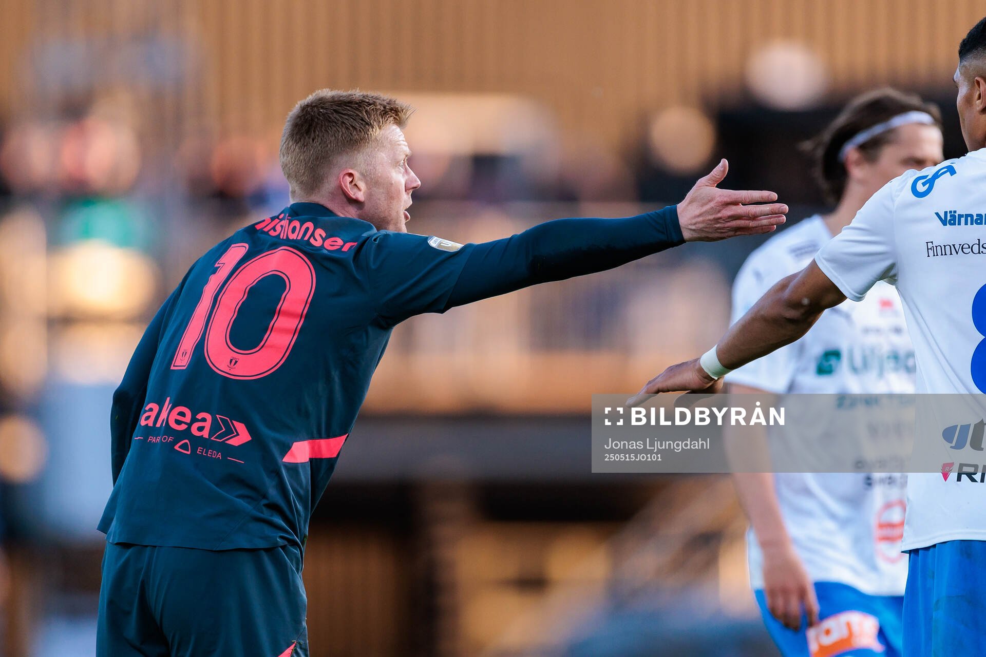 Malmö FFs Anders Christiansen under fotbollsmatchen i Allsvenskan mellan Värnamo och Malmö FF den 15 maj 2025 i Värnamo. 