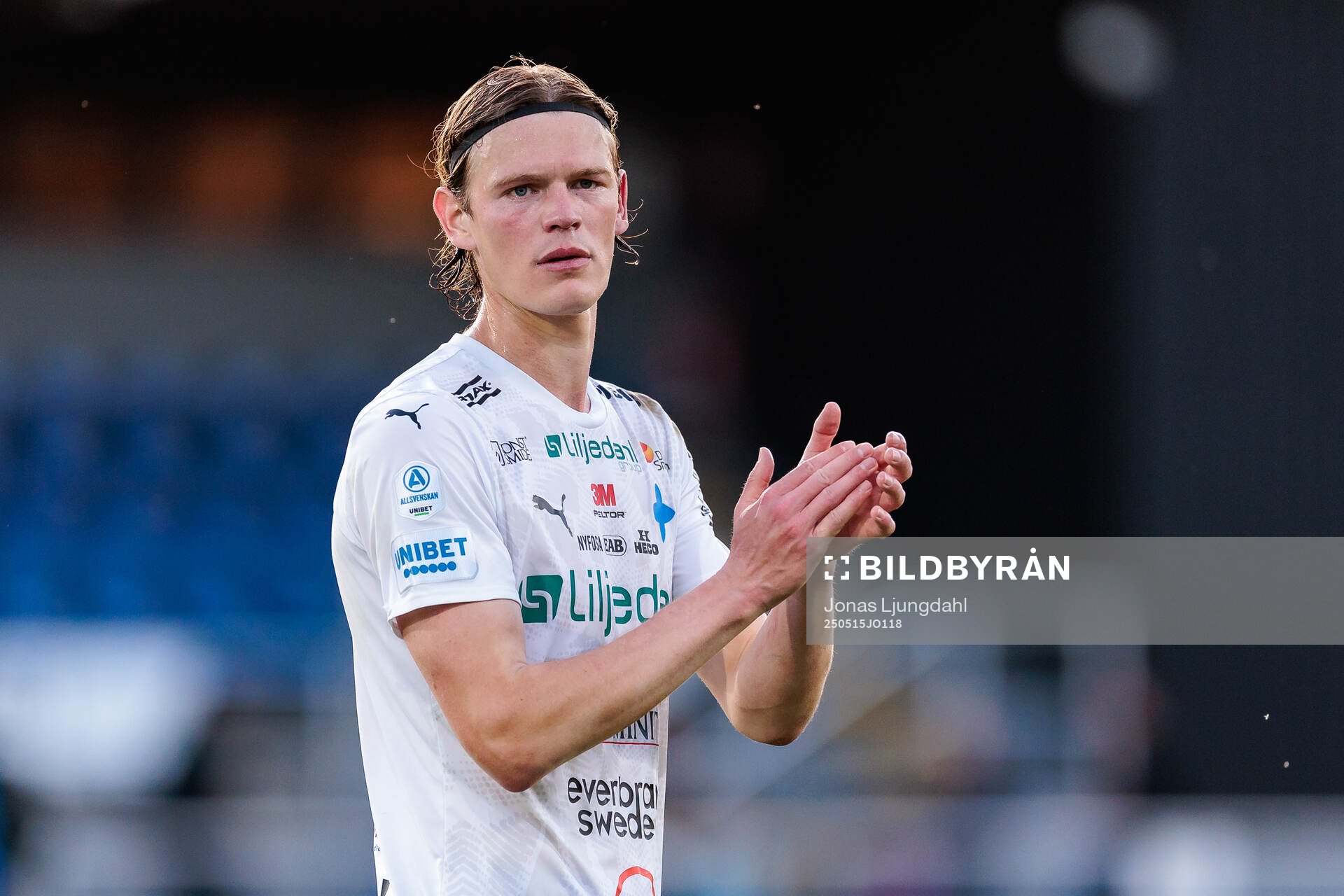 Värnamos Hugo Andersson efter fotbollsmatchen i Allsvenskan mellan Värnamo och Malmö FF den 15 maj 2025 i Värnamo. 