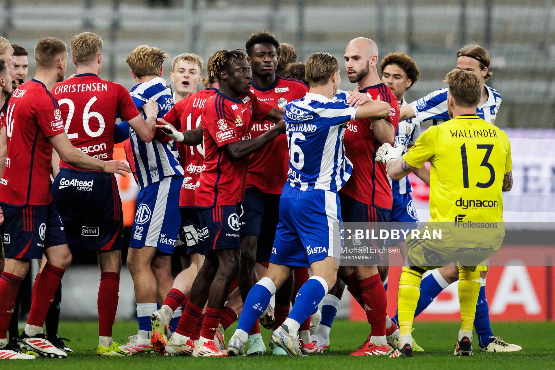 Östers Sebastian Hedlund och IFK Göteborgs Linus