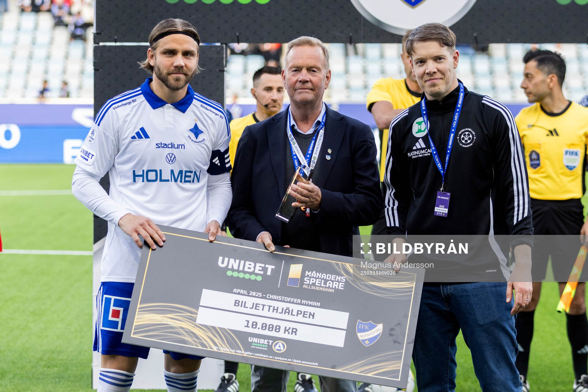 IFK Norrköpings Christoffer Nyman uppmärksammas som månadens spelare inför fotbollsmatchen i Allsvenskan mellan IFK Norrköping och Degerfors den 15 maj 2025 i Norrköping.