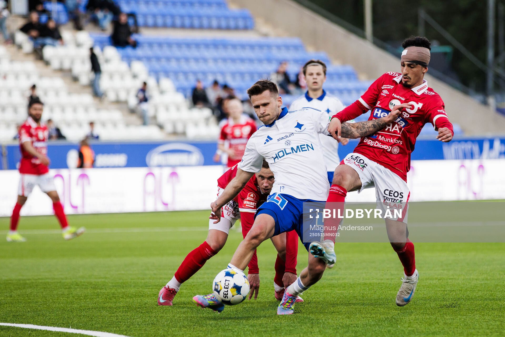 IFK Norrköpings Arnor Traustason och Degerfors Elias