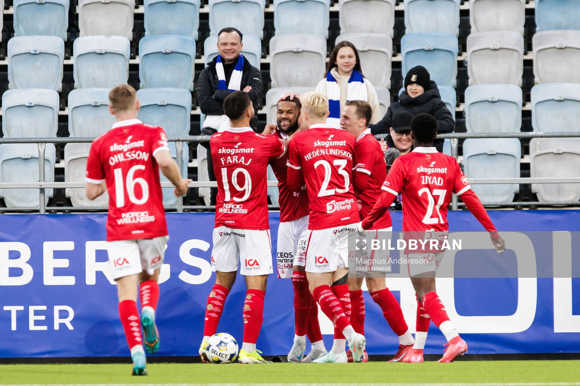Degerfors Leon Hien jublar efter 1-2 målet under fotbollsmatchen i Allsvenskan mellan IFK Norrköping och Degerfors den 15 maj 2025 i Norrköping.